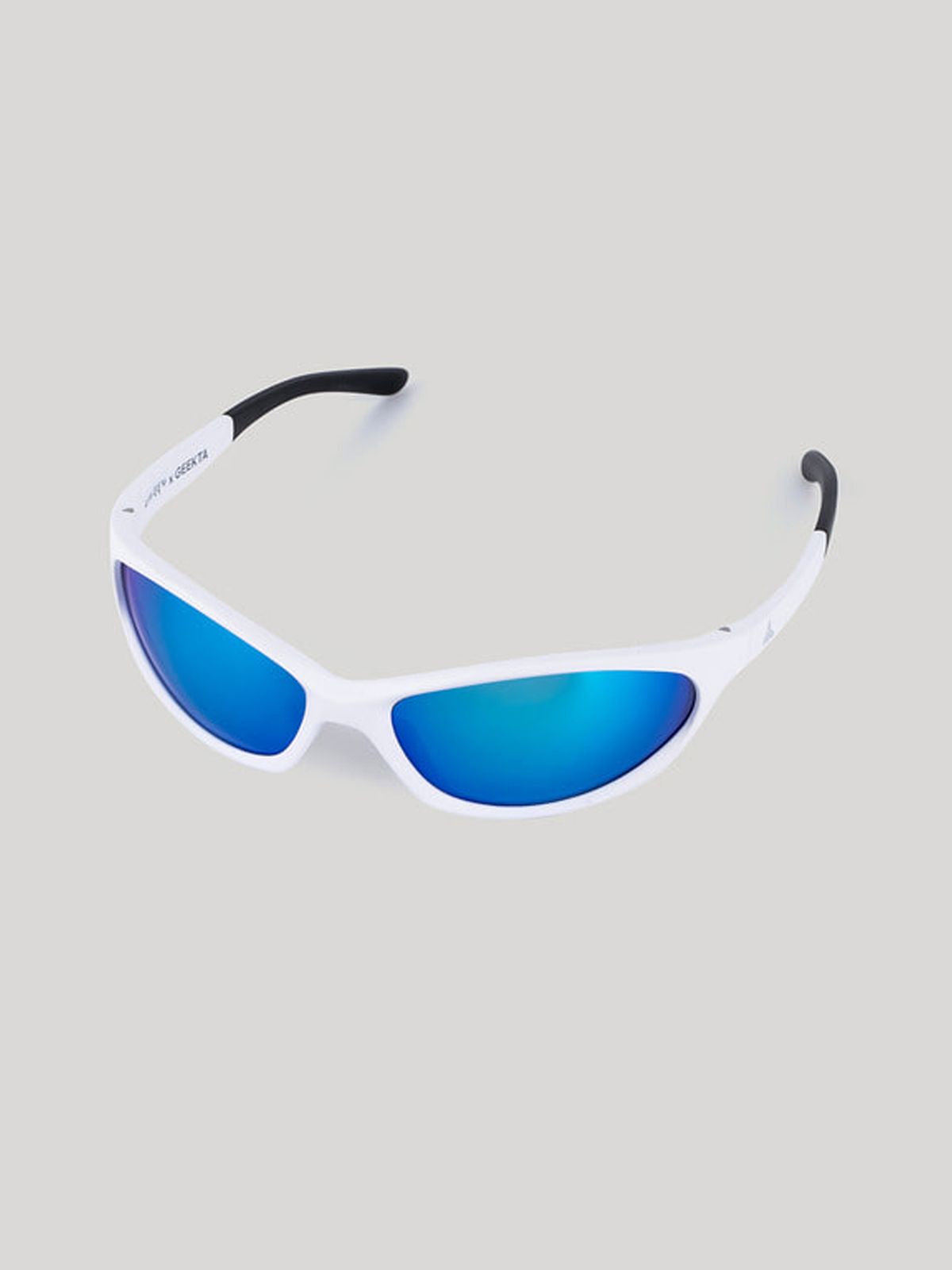 긱타아이웨어(GEEKTAEYEWEAR) HELLADOPE(WT) - BL TINT