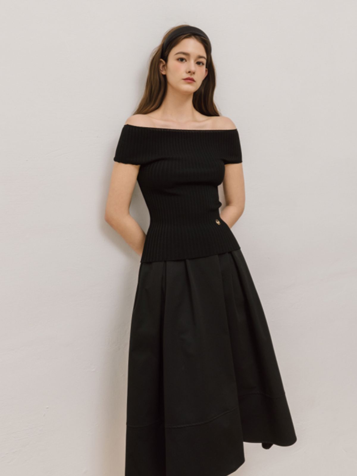 로트르드민(LAUTREDE MIN) Lautre de min Anna Black Flare Skirt