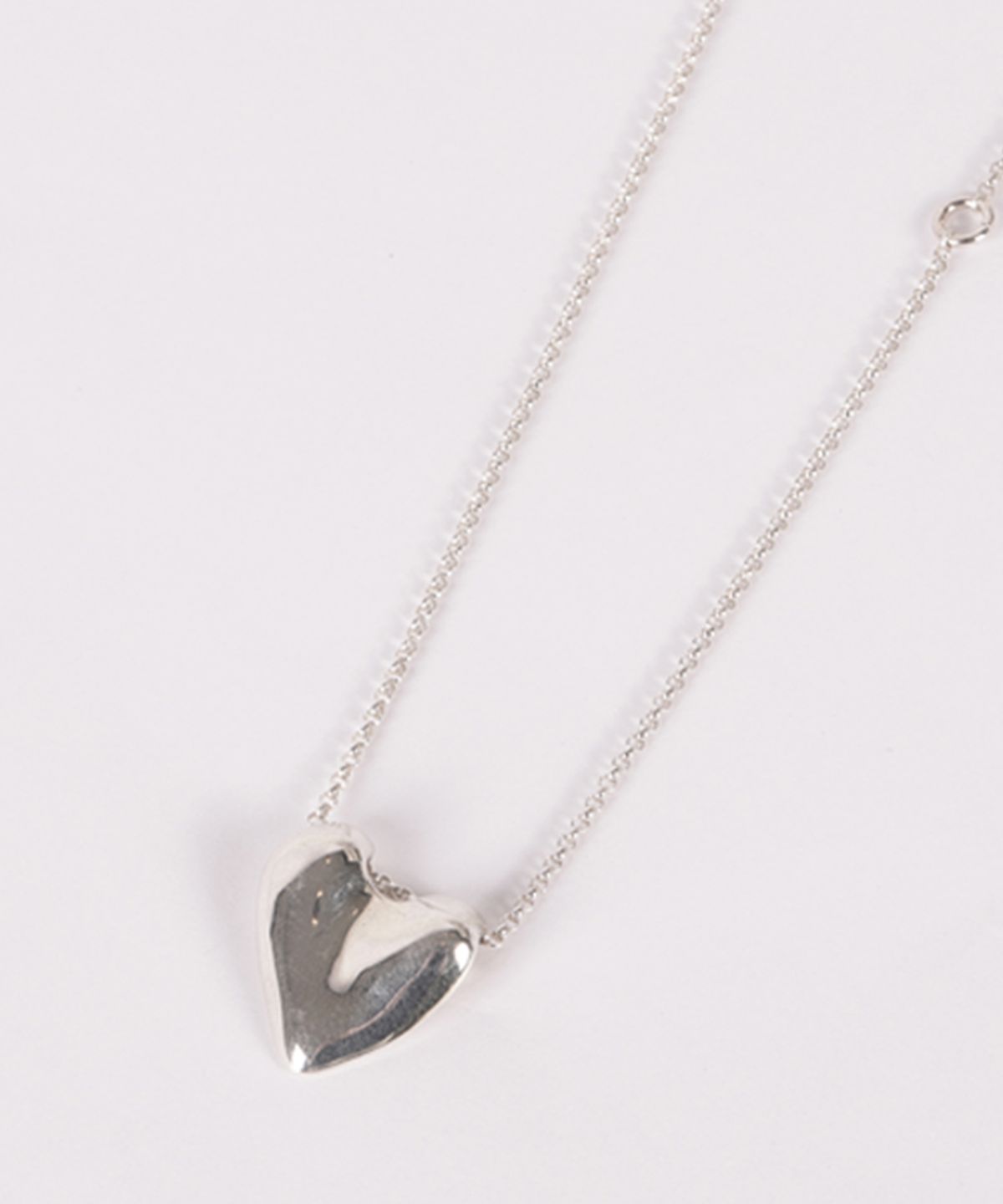 누아보(NUAVO) Wavy heart necklace