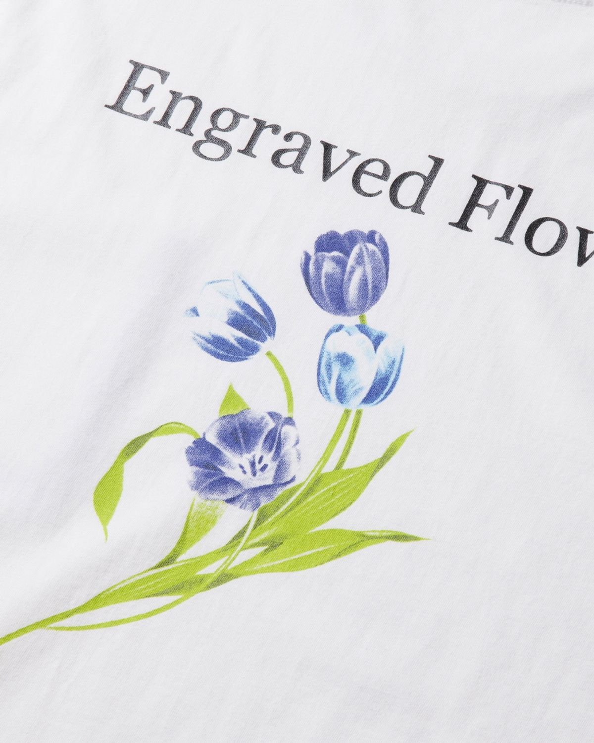 암피스트(AMFEAST) ENGRAVED FLOWERS HALF SLEEVES T SHIRTS White