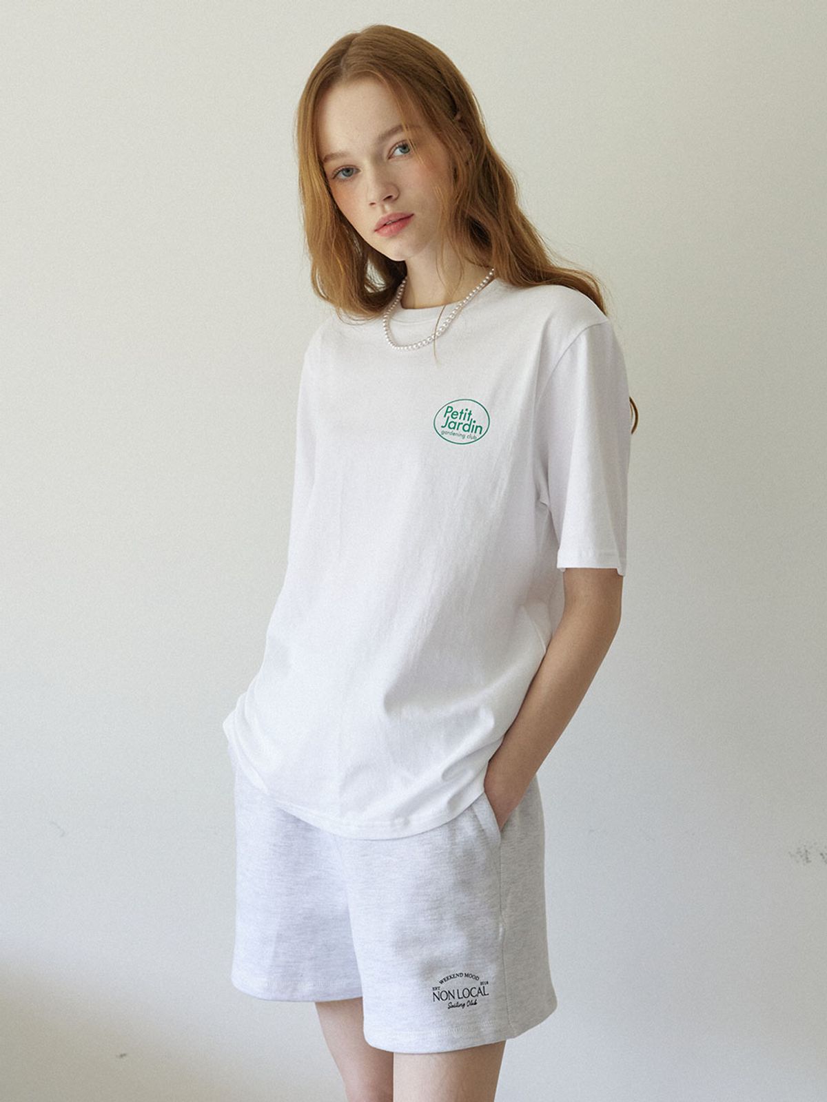 논로컬(NONLOCAL) Gardening Logo T-shirt - White