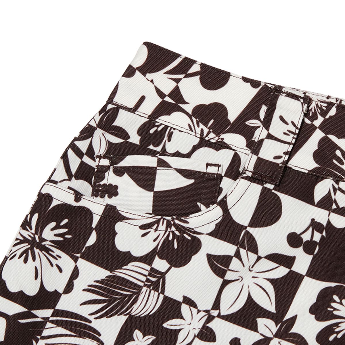 키르시(KIRSH) 키르시 X 갤즈 체커보드 숏 팬츠 [브라운]
