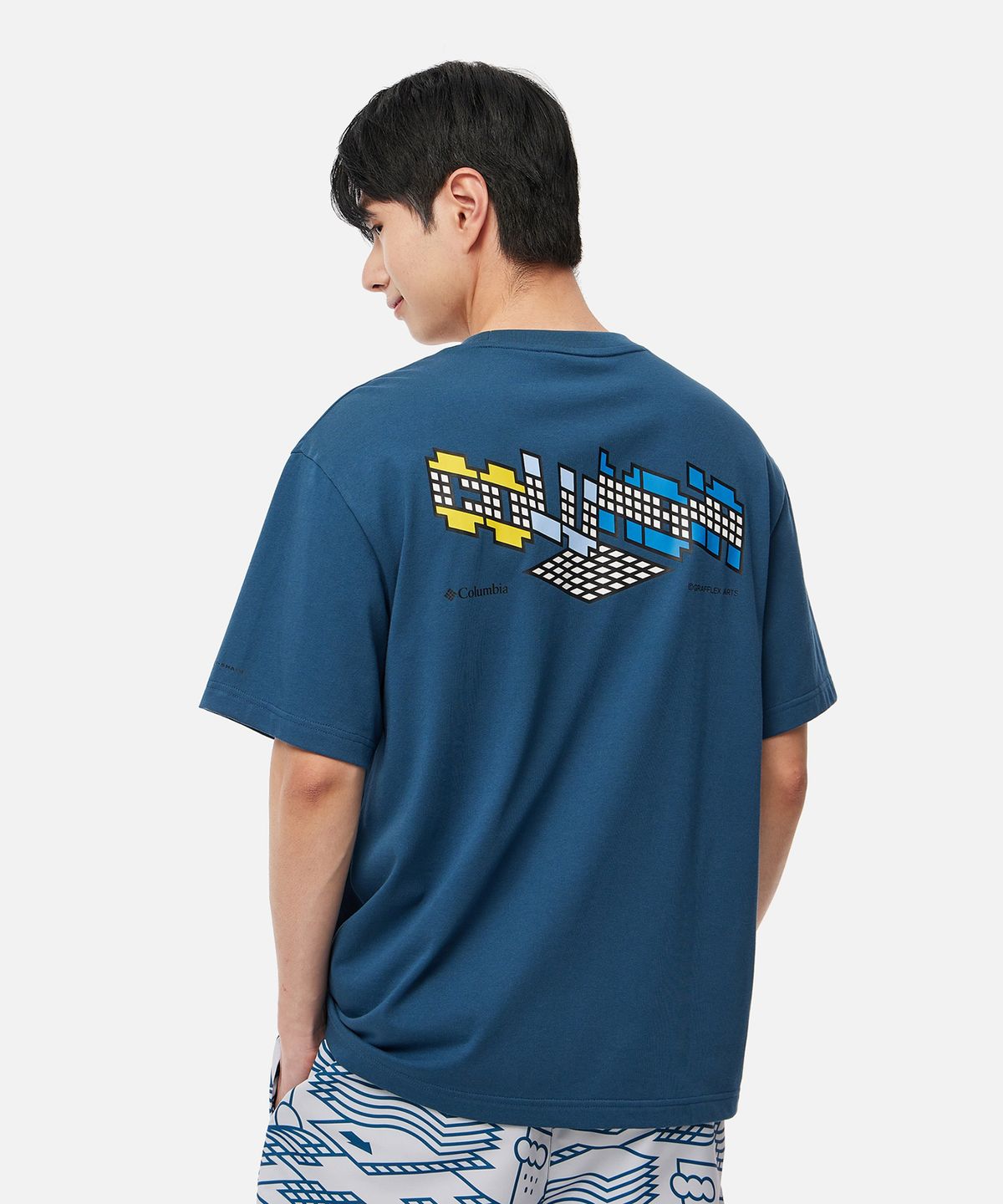 컬럼비아(COLUMBIA) [그라플렉스x컬럼비아] 크릭 투 포인트 그래픽 티 - 블루스틸
