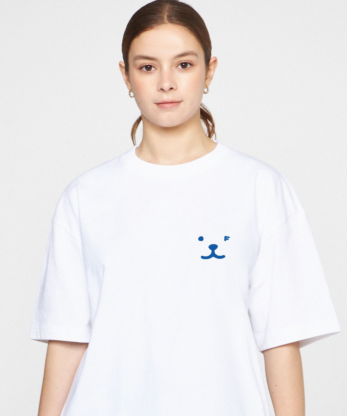 그레이버(GRAVER) [UNISEX]퍼피 페이스 블루 스몰 드로잉스마일 반팔티_화이트