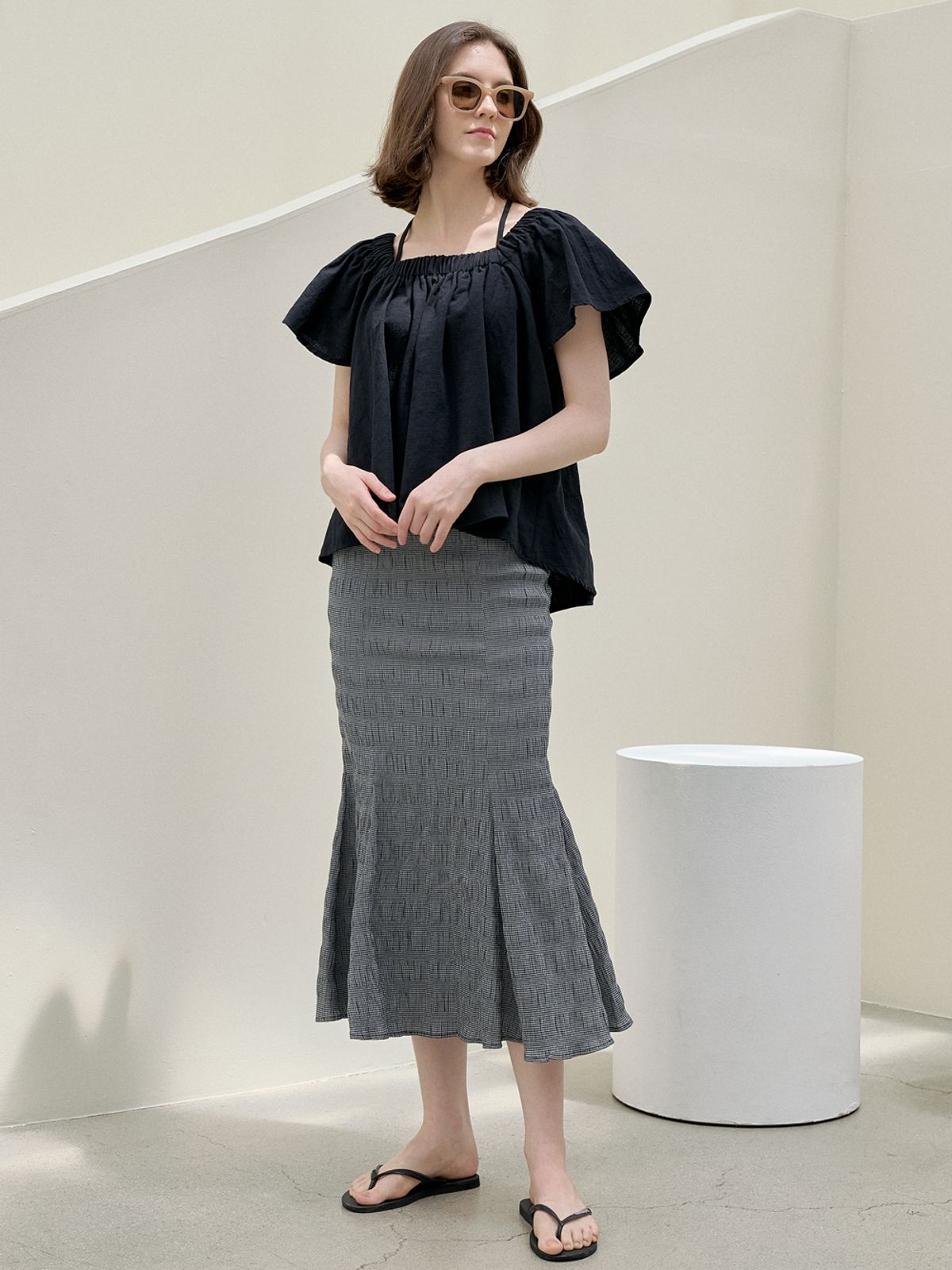 아방(AVANT-G) Halter Banding Shirring Blouse - BLACK