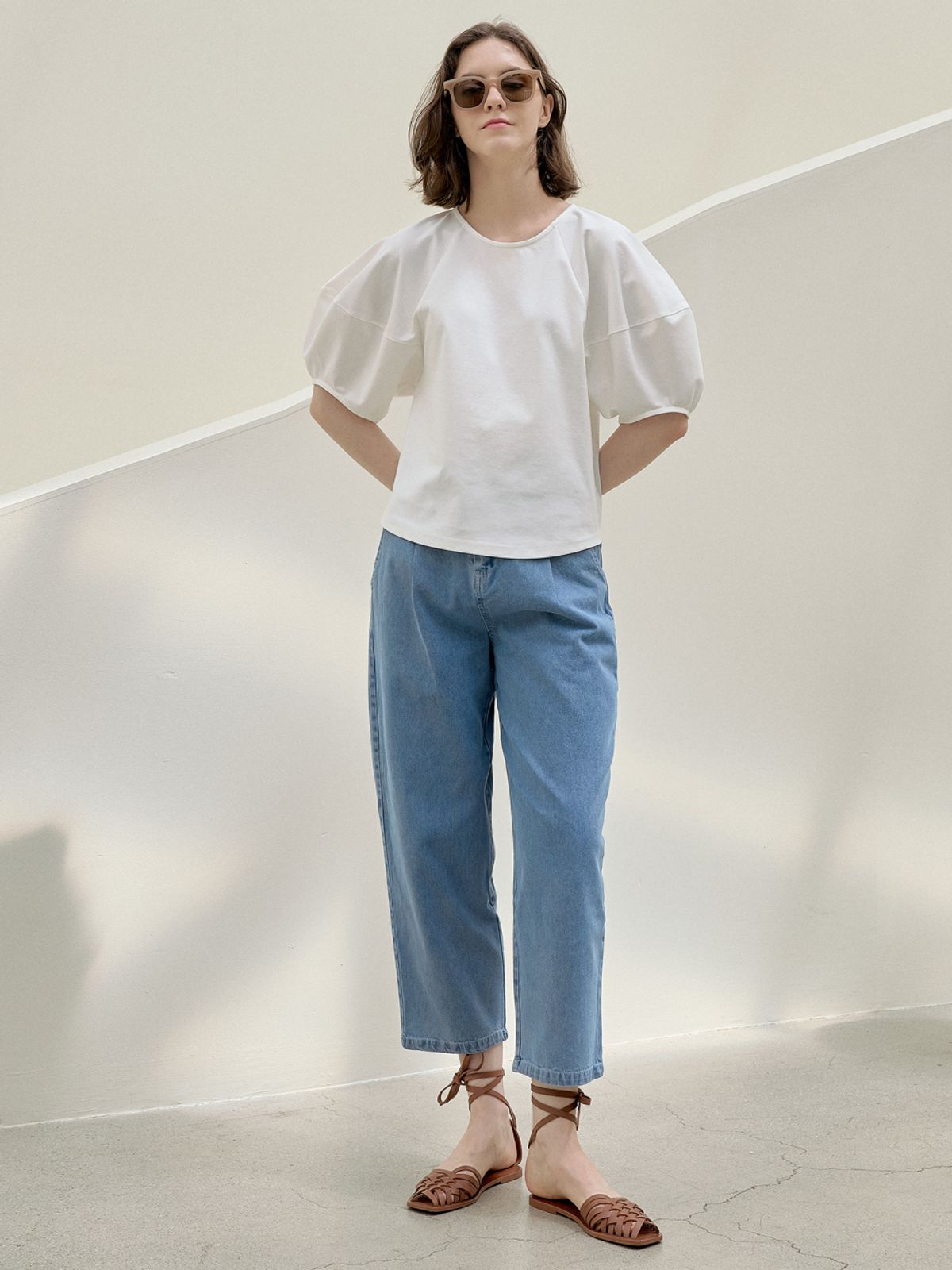 아방(AVANT-G) Big Puff Sleeve T-shirt - IVORY
