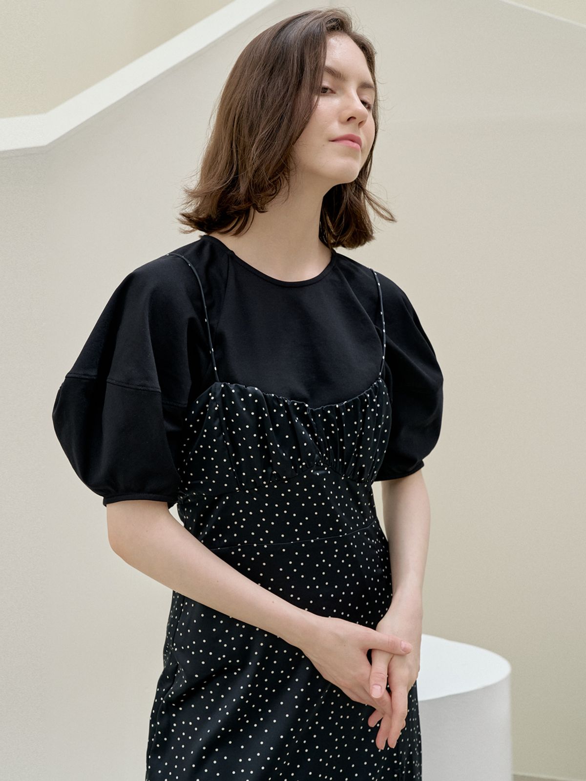 아방(AVANT-G) Big Puff Sleeve T-shirt - BLACK