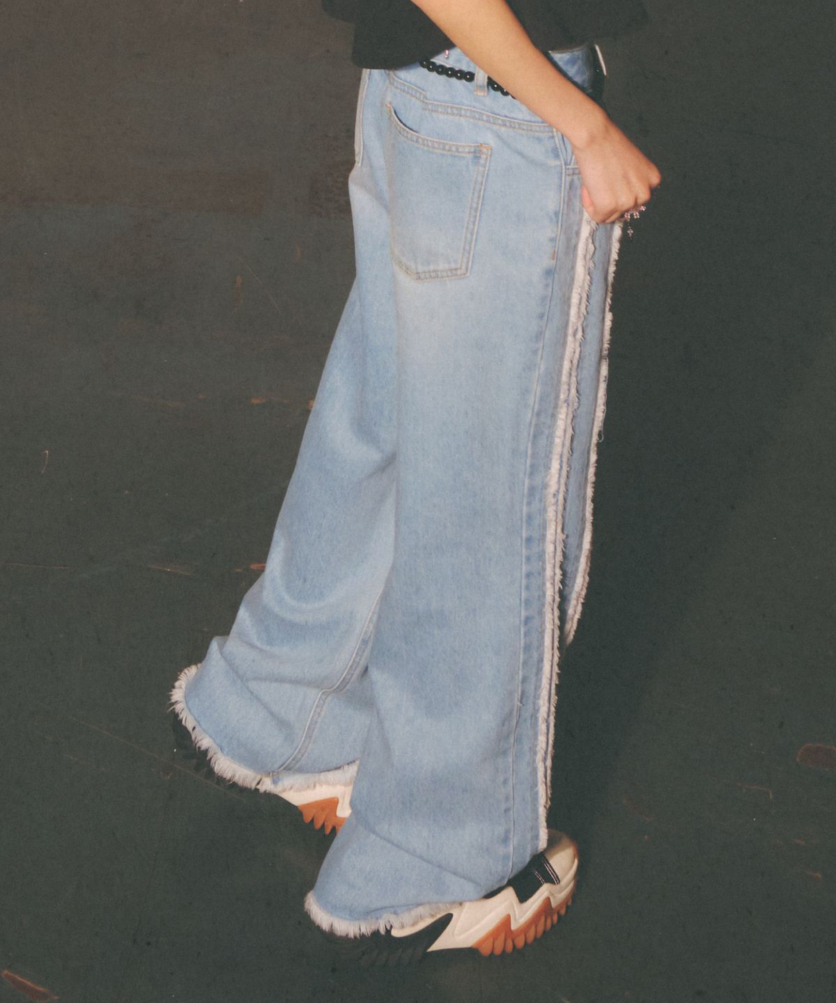 라라폭스(LALAFOX) DAMAGE CUTTING DENIM PANTS 청바지 BLUE BP2DP004