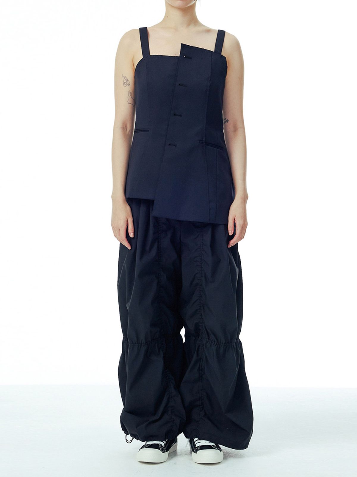 래코드(RECODE) Puckering Voluminous Pants_RQPAS23545BKX