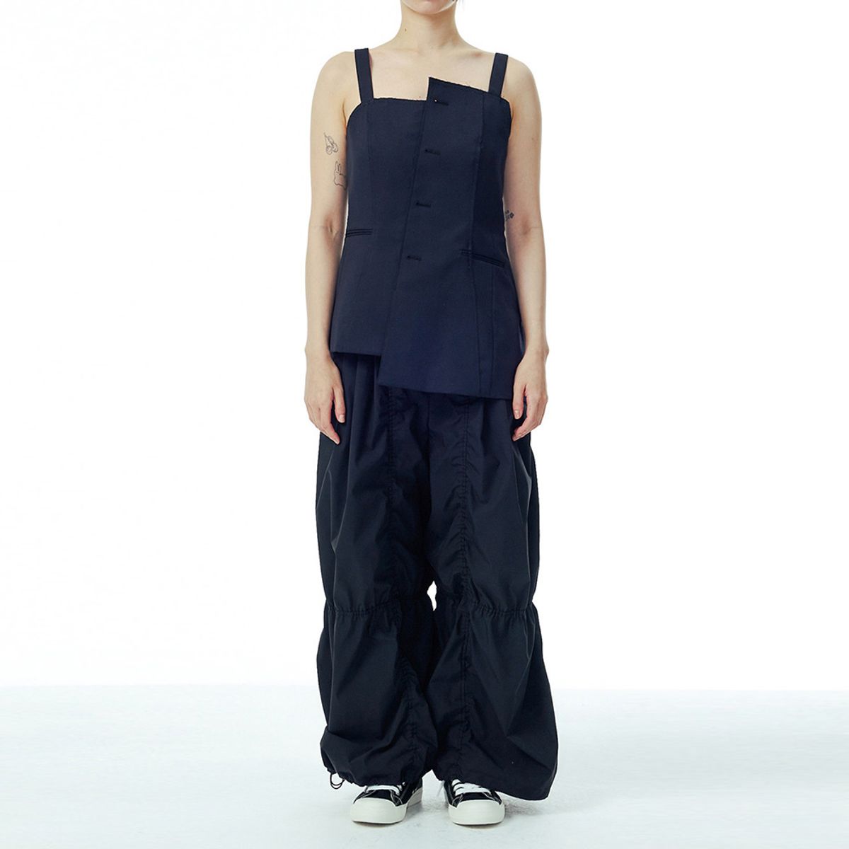 래코드(RECODE) Puckering Voluminous Pants_RQPAS23545BKX