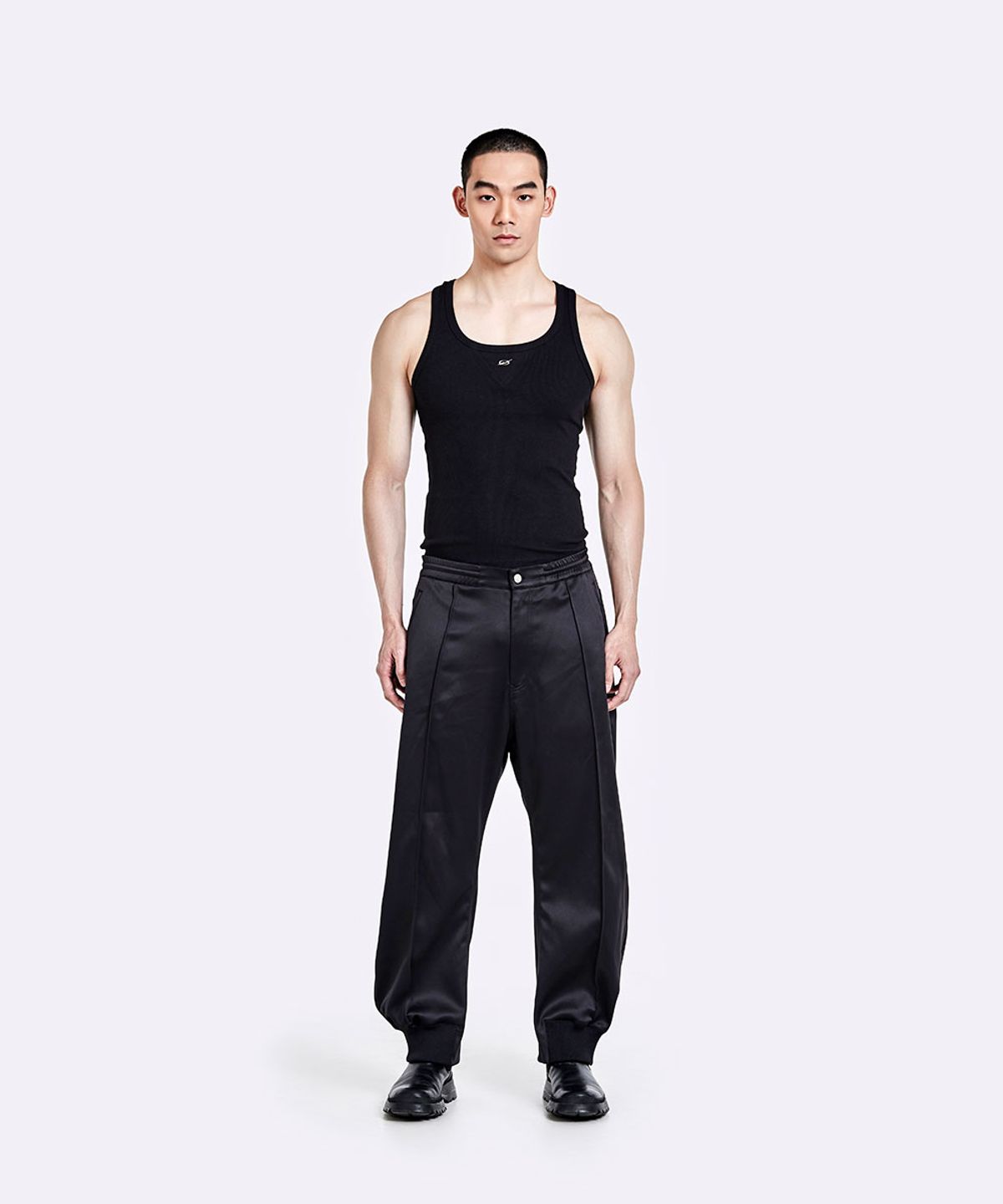 51퍼센트(51PERCENT) Metal logo sleeveless - Black