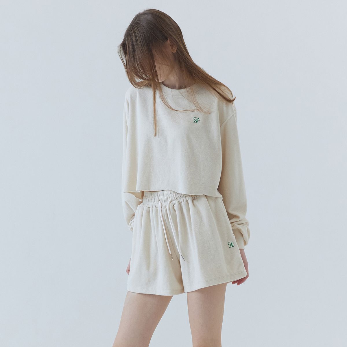 솔트앤초콜릿(SALT AND CHOCOLATE) SAC 테리 크롭 스웨트셔츠 그린 4W232Y002