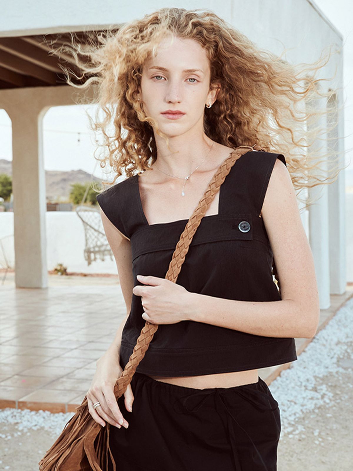 위메농(OUI MAIS NON) Miyu sleeveless top