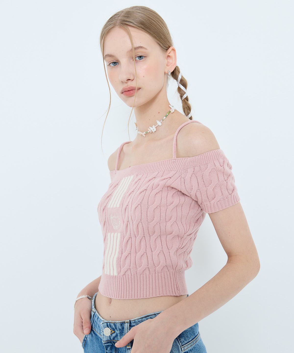 라티젠(LARTIGENT) L4 CABLE OFFSHOULDER KNIT(PINK)