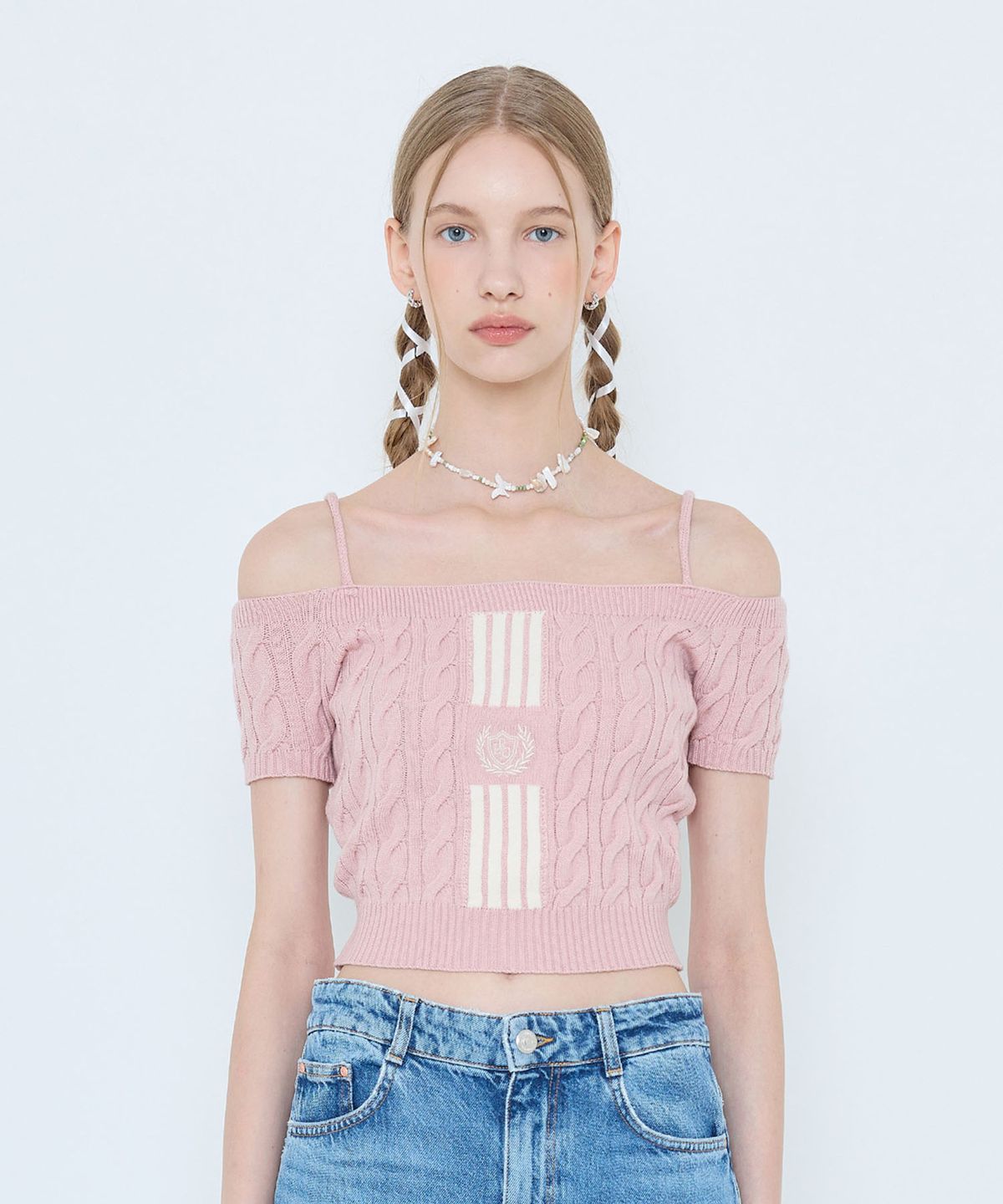 라티젠(LARTIGENT) L4 CABLE OFFSHOULDER KNIT(PINK)