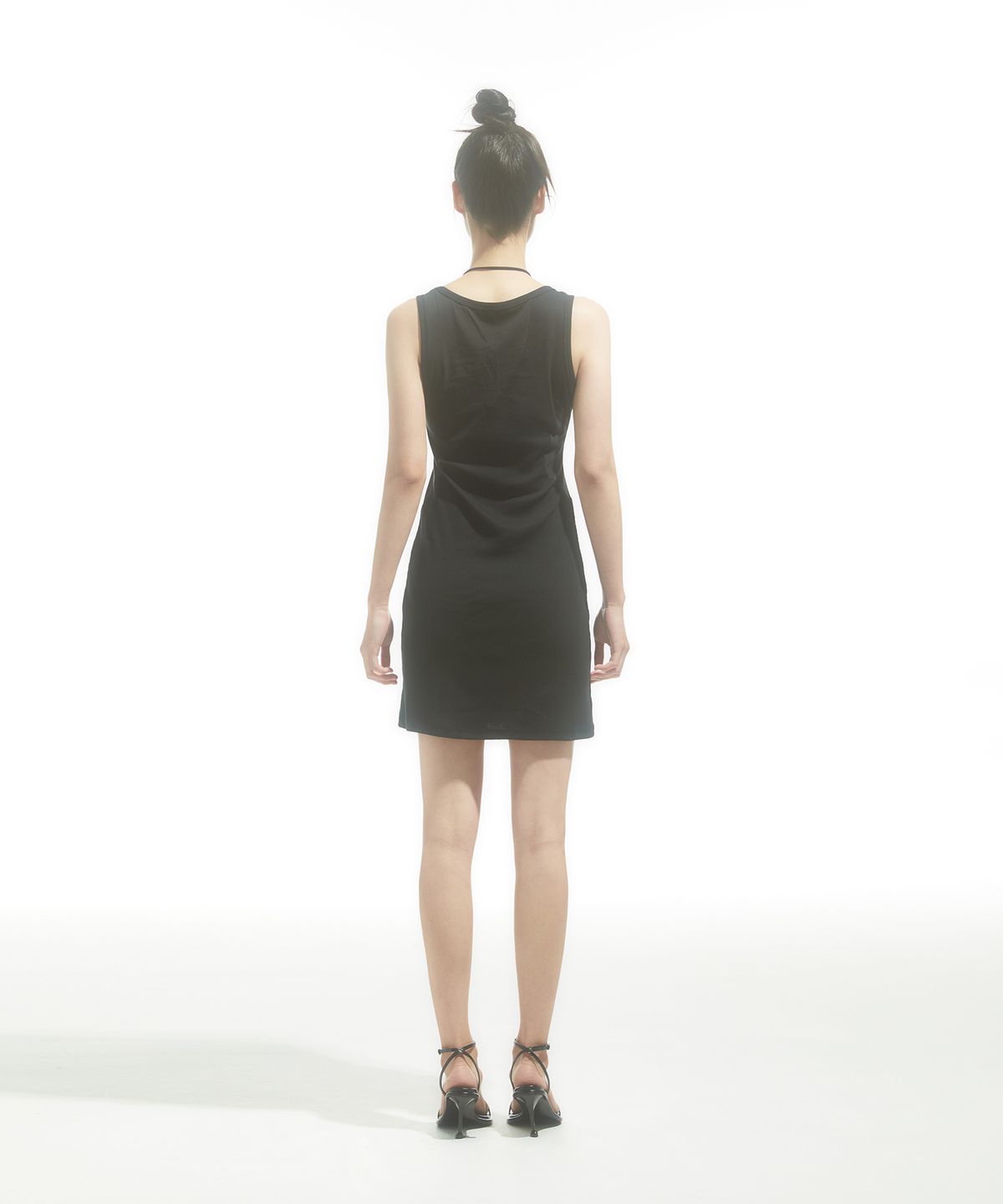 드레(DRAE) SCOOP-NECK JERSEY MINI DRESS_BLACK