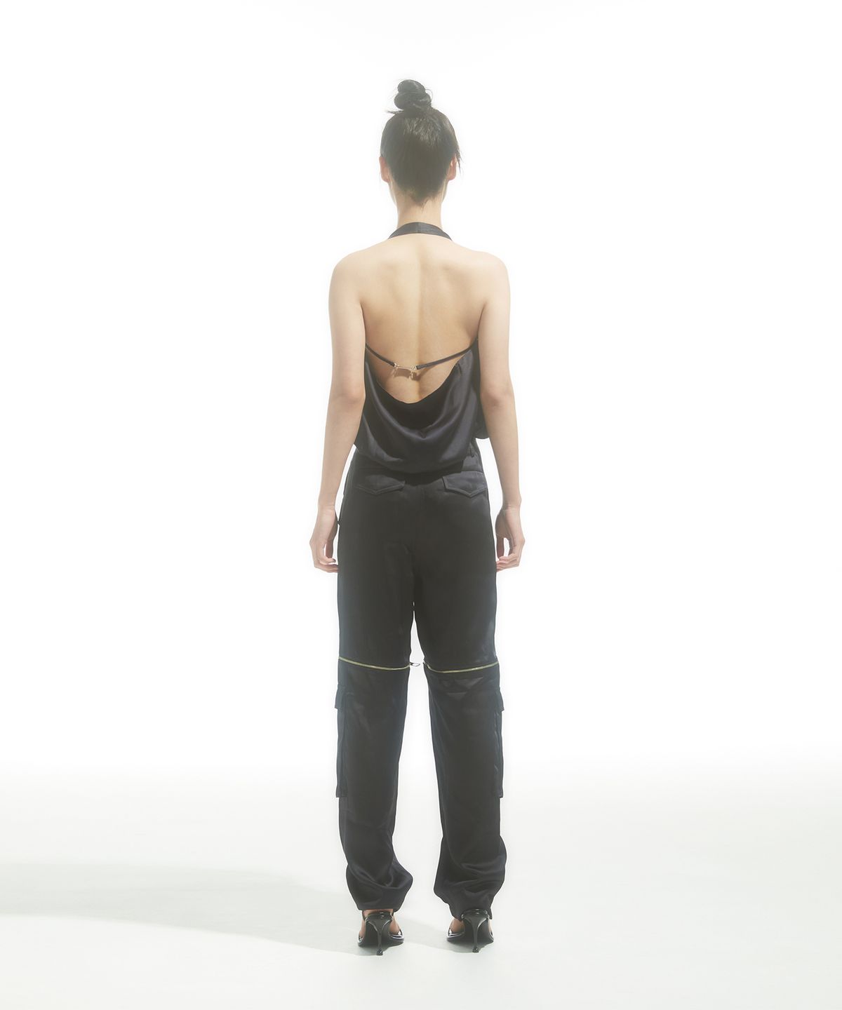 드레(DRAE) DETACHABLE AVIATOR SATIN PANTS_NAVY