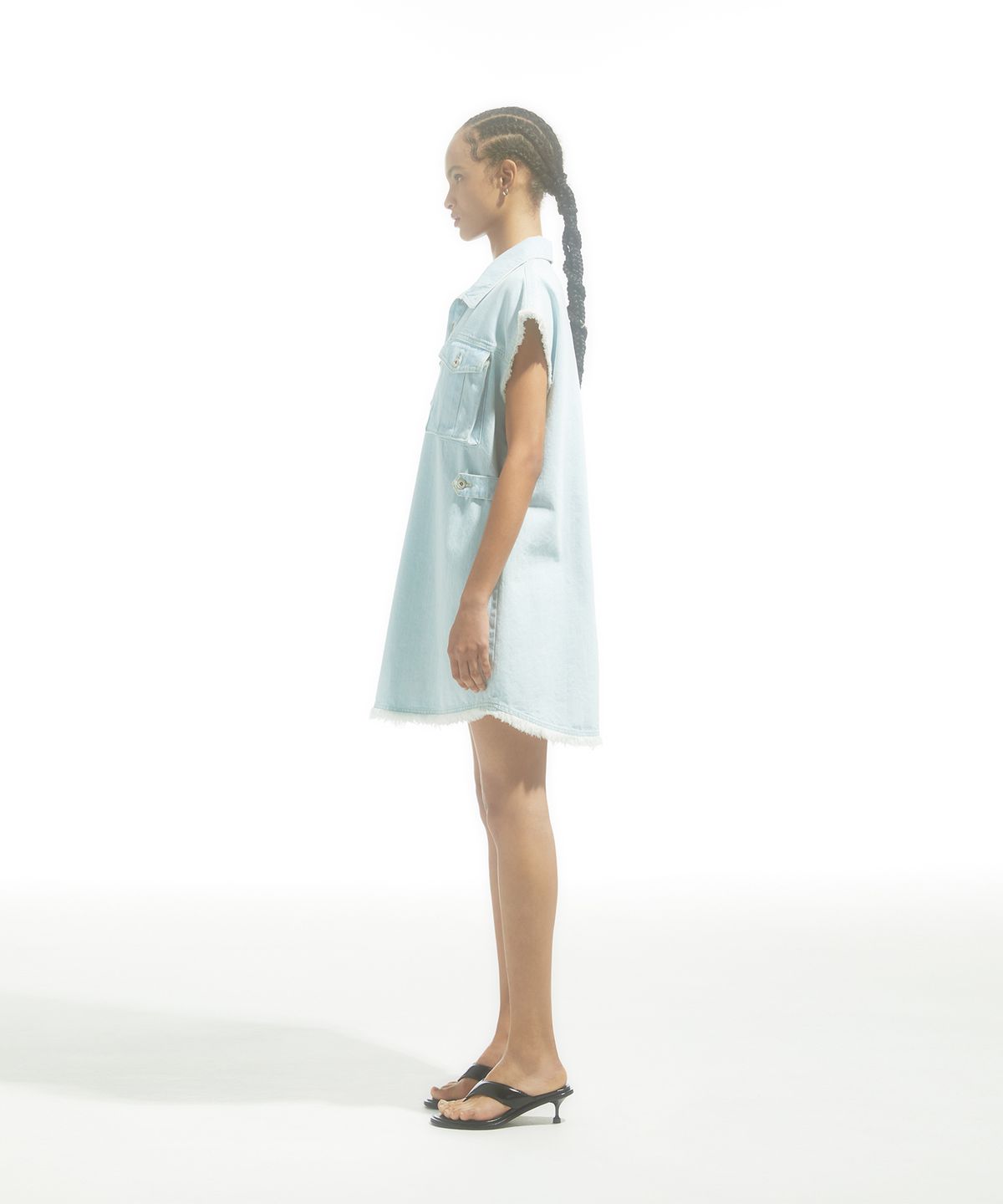 드레(DRAE) RAW-EDGE CARGO POCKET DEDIM DRESS_LIGHT BLUE