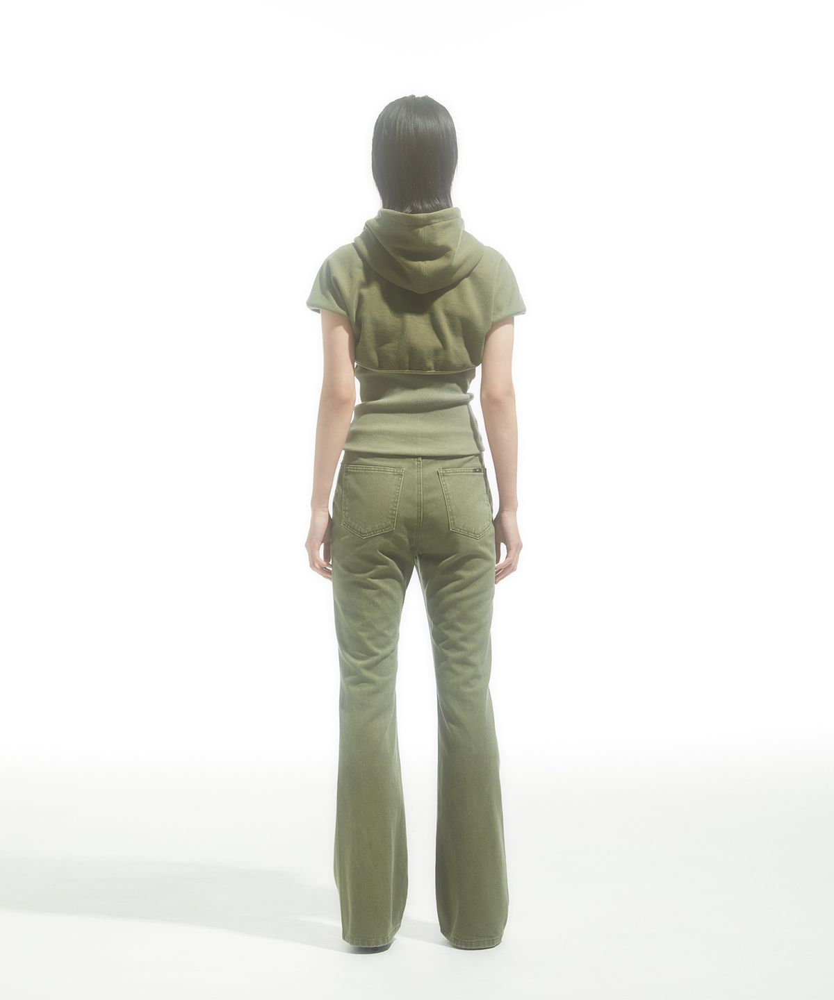 드레(DRAE) RAW-EDGE FLARED JEANS_KHAKI