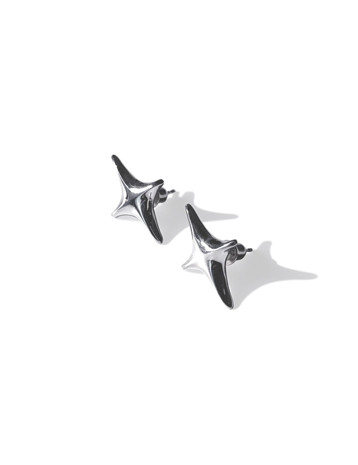 이스트아르고(EASTARGO) STING EARRING