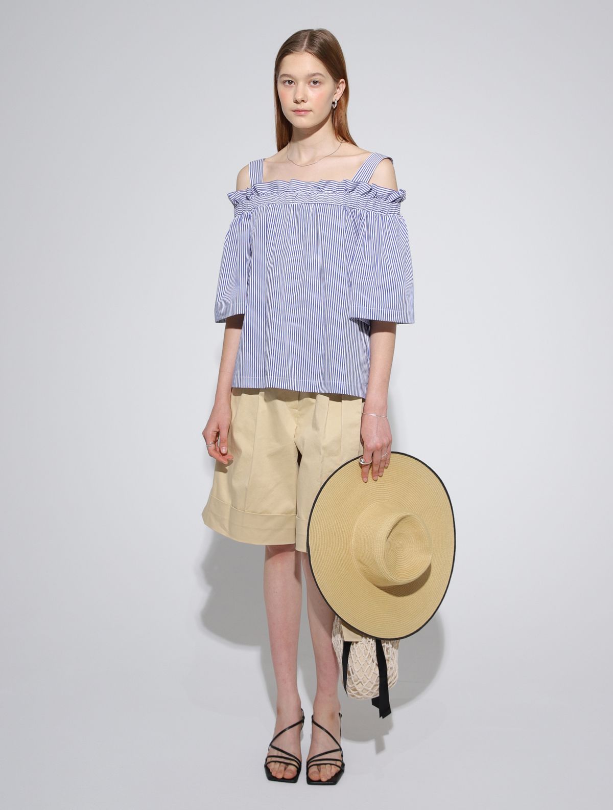 르이엘(LE YIEL) Stripe Off Shoulder Blouse_Blue 스트라이프 오프 숄더 블라우스_블루