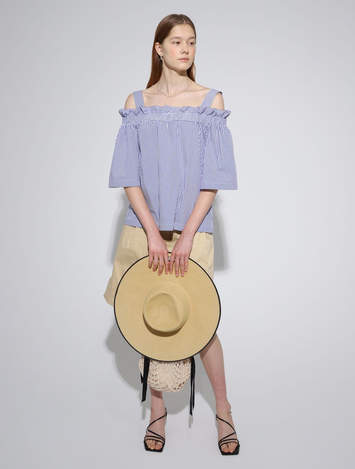 르이엘(LE YIEL) Stripe Off Shoulder Blouse_Blue 스트라이프 오프 숄더 블라우스_블루