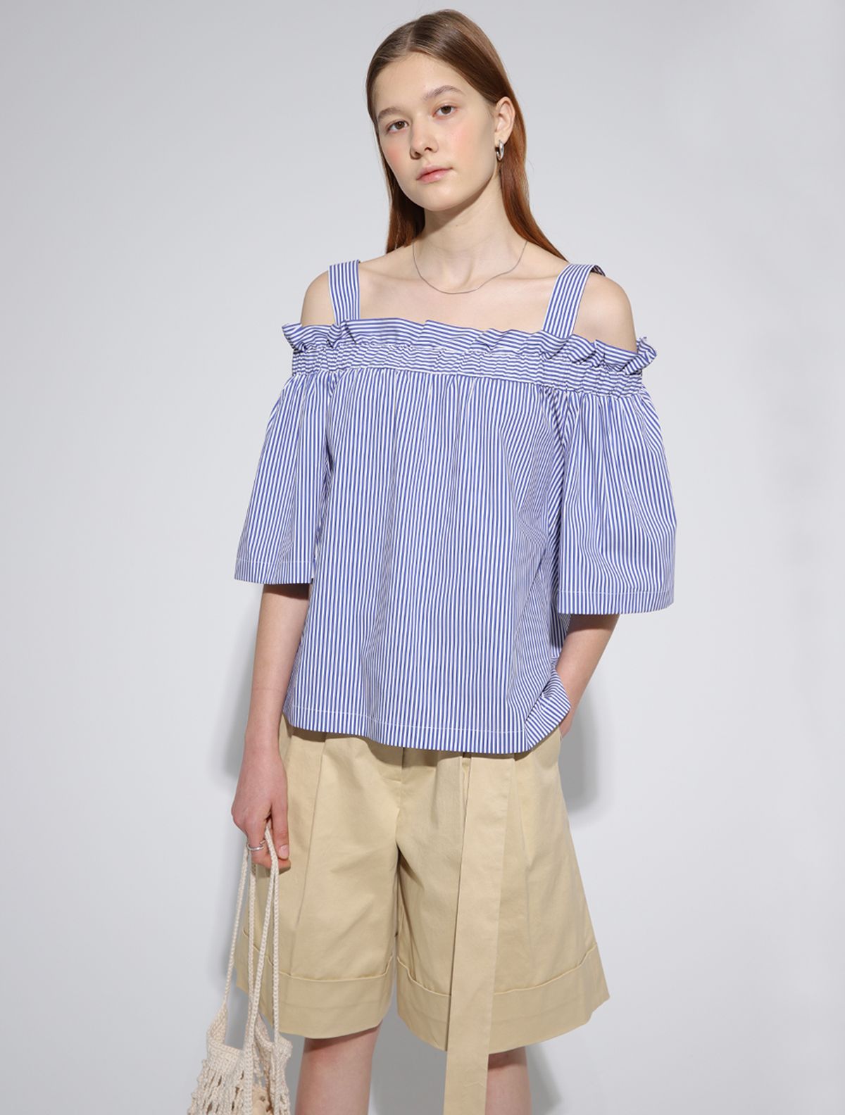 르이엘(LE YIEL) Stripe Off Shoulder Blouse_Blue 스트라이프 오프 숄더 블라우스_블루
