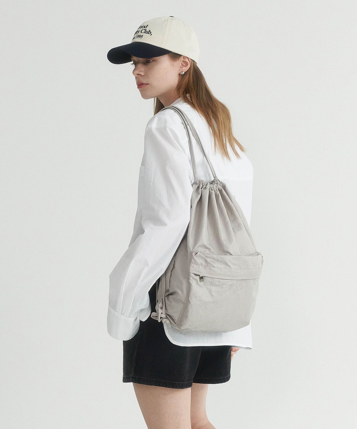 베이(VEY) Shine String Backpack (SilverLake)