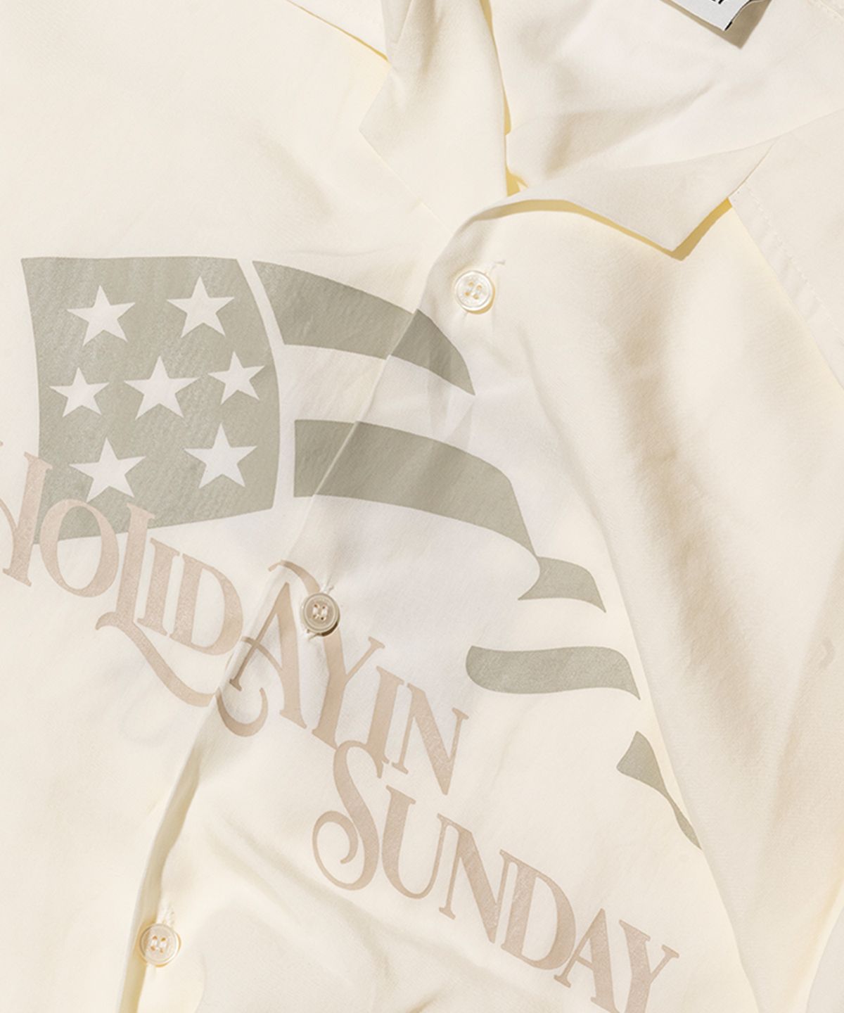 선데이후르츠마켓(SUNDAY FRUIT MARKET) HOLIDAY FLAG SHIRT IVORY