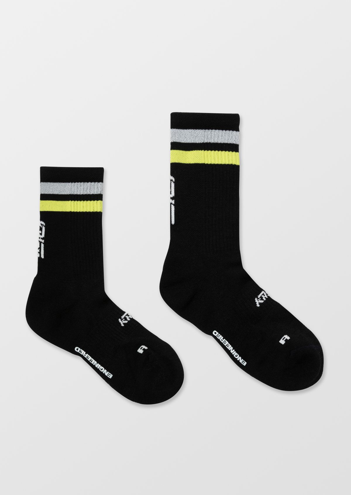 칼렉(KALEG) UNISEX ACTYON MERINO RUNNING SOCKS (CREW)_BLACK