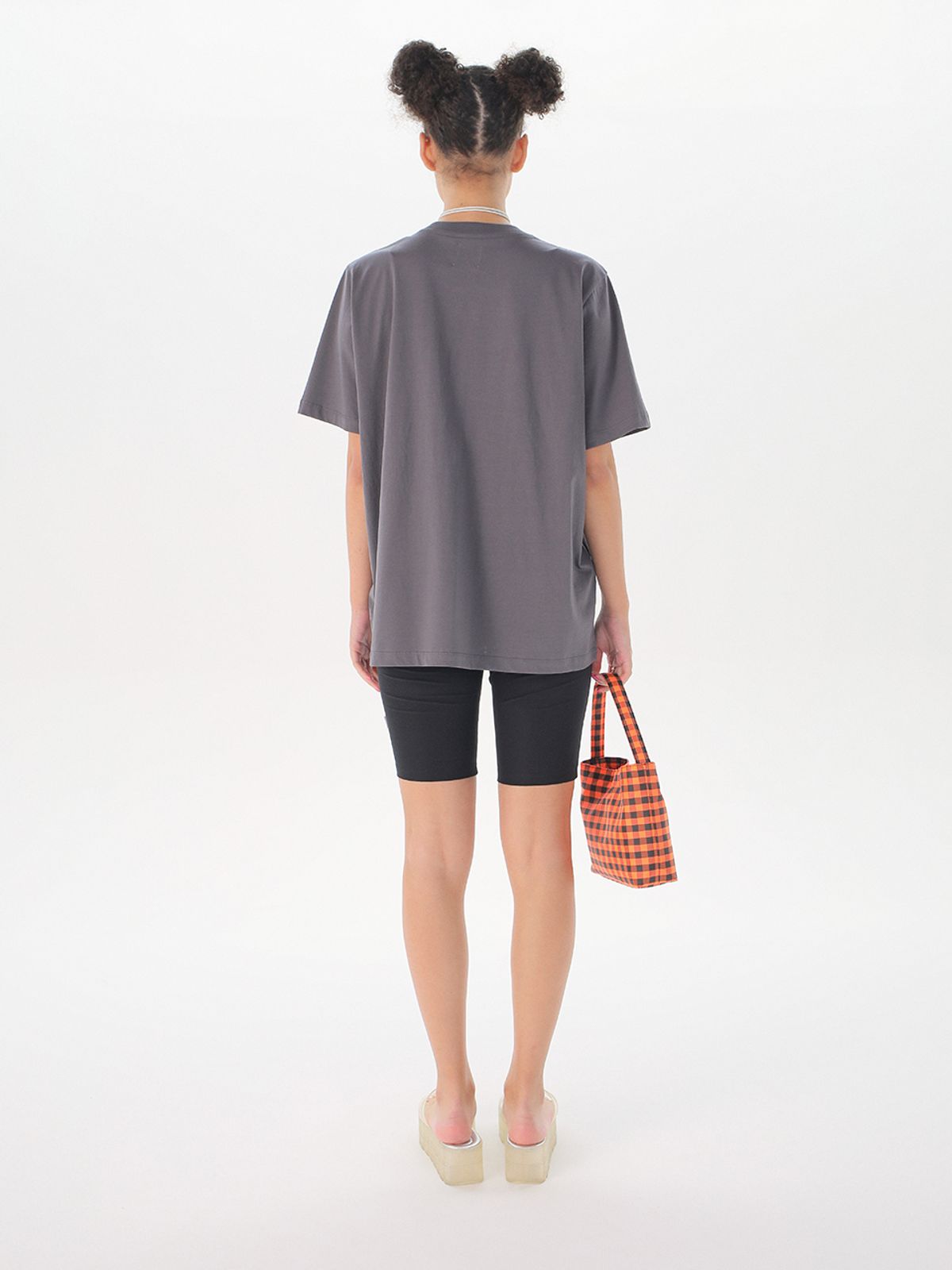 준준스페이스(JUNEJUNE SPACE) Lover Boxy T-shirts_Dark Grey(러버 박시 티셔츠_다크 그레이)