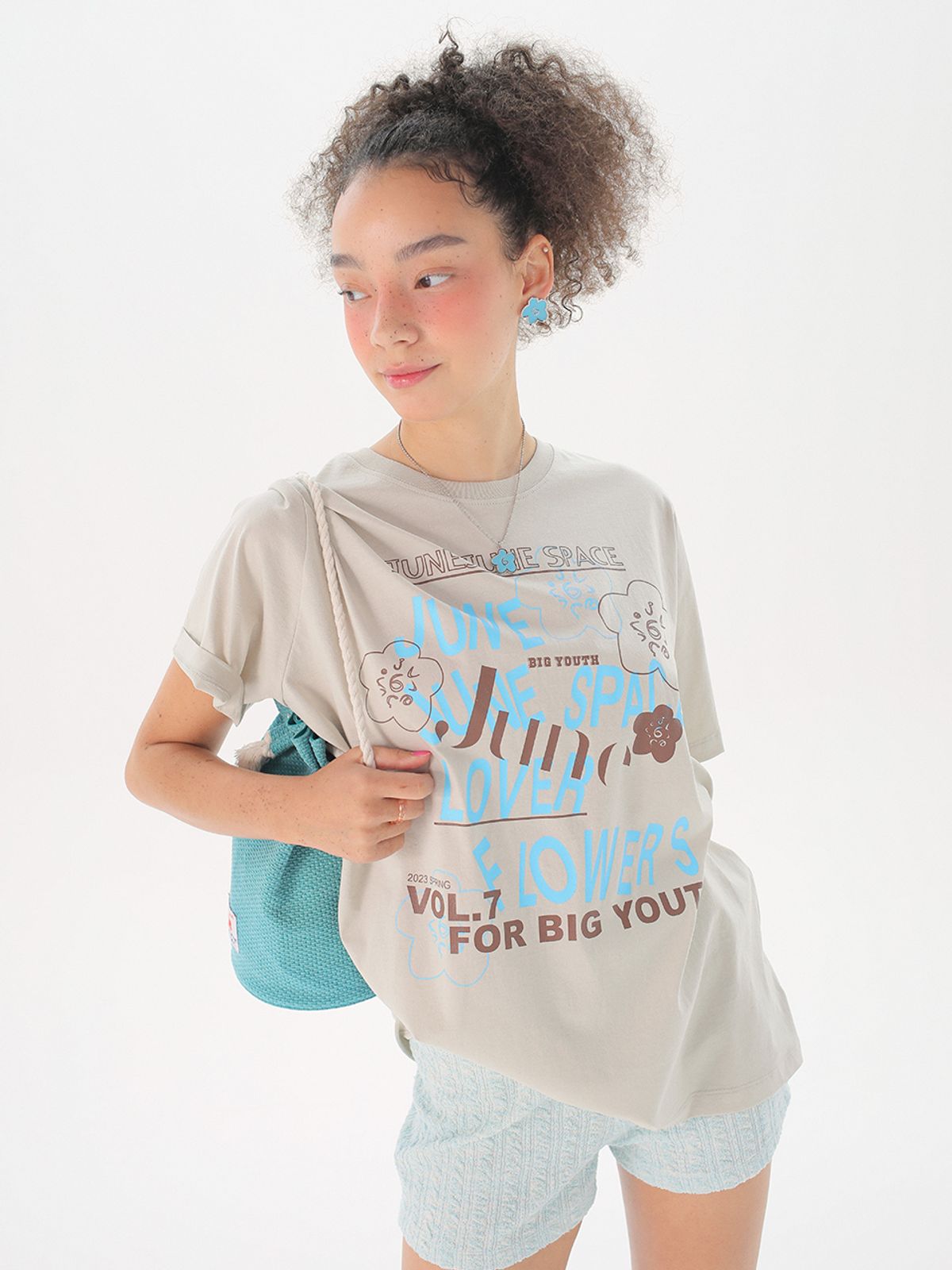 준준스페이스(JUNEJUNE SPACE) Lover Boxy T-shirts_Grey(러버 박시 티셔츠_그레이)