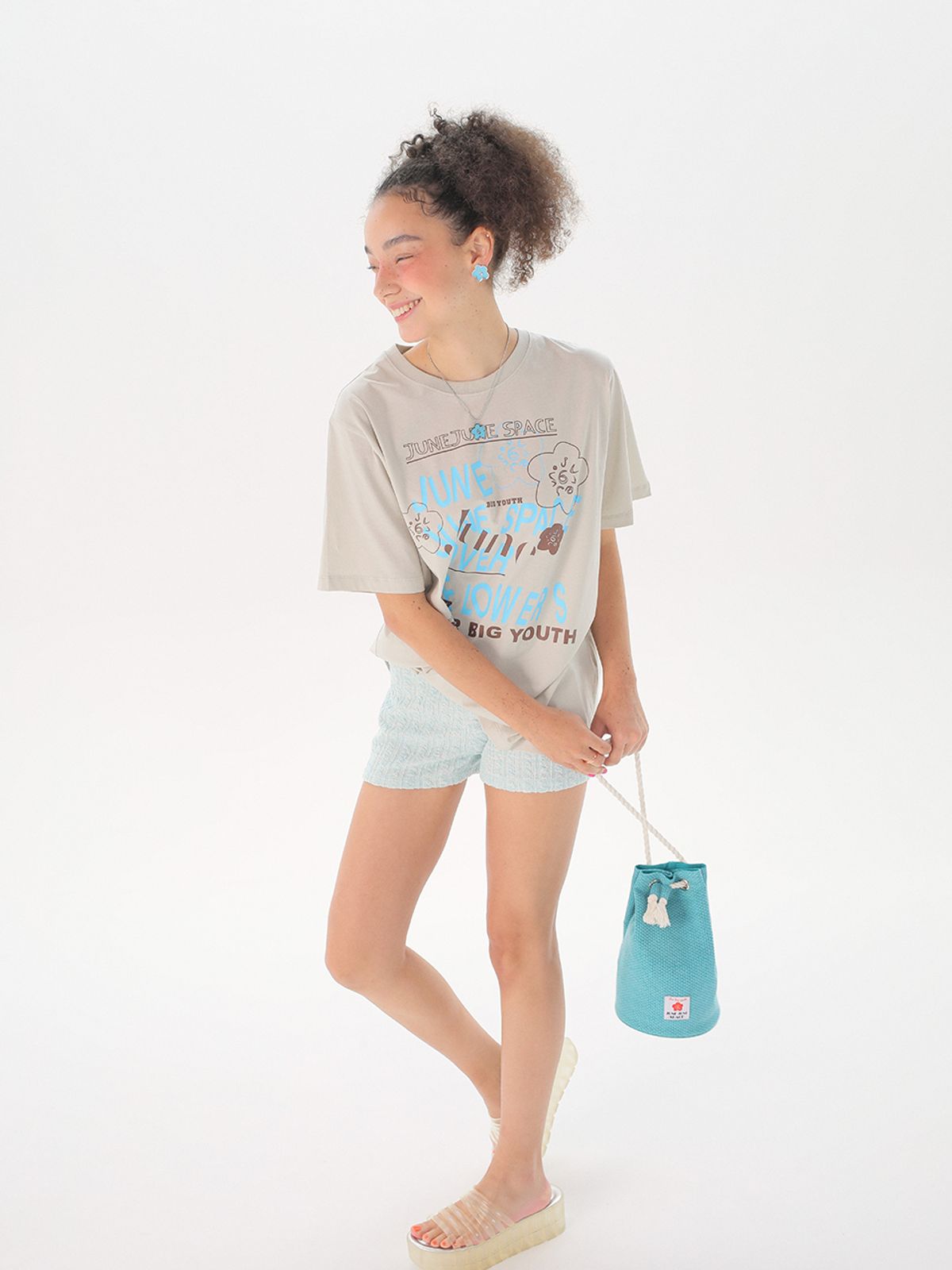 준준스페이스(JUNEJUNE SPACE) Lover Boxy T-shirts_Grey(러버 박시 티셔츠_그레이)