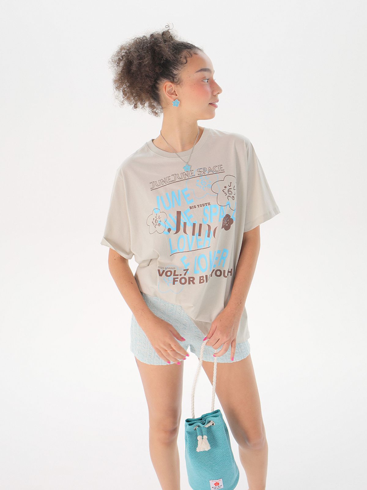 준준스페이스(JUNEJUNE SPACE) Lover Boxy T-shirts_Grey(러버 박시 티셔츠_그레이)