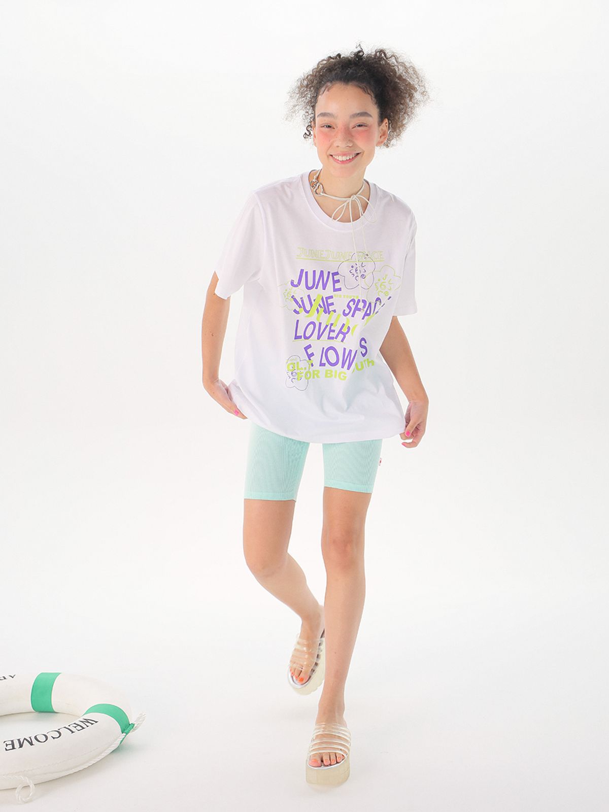준준스페이스(JUNEJUNE SPACE) Lover Boxy T-shirts_White(러버 박시 티셔츠_화이트)