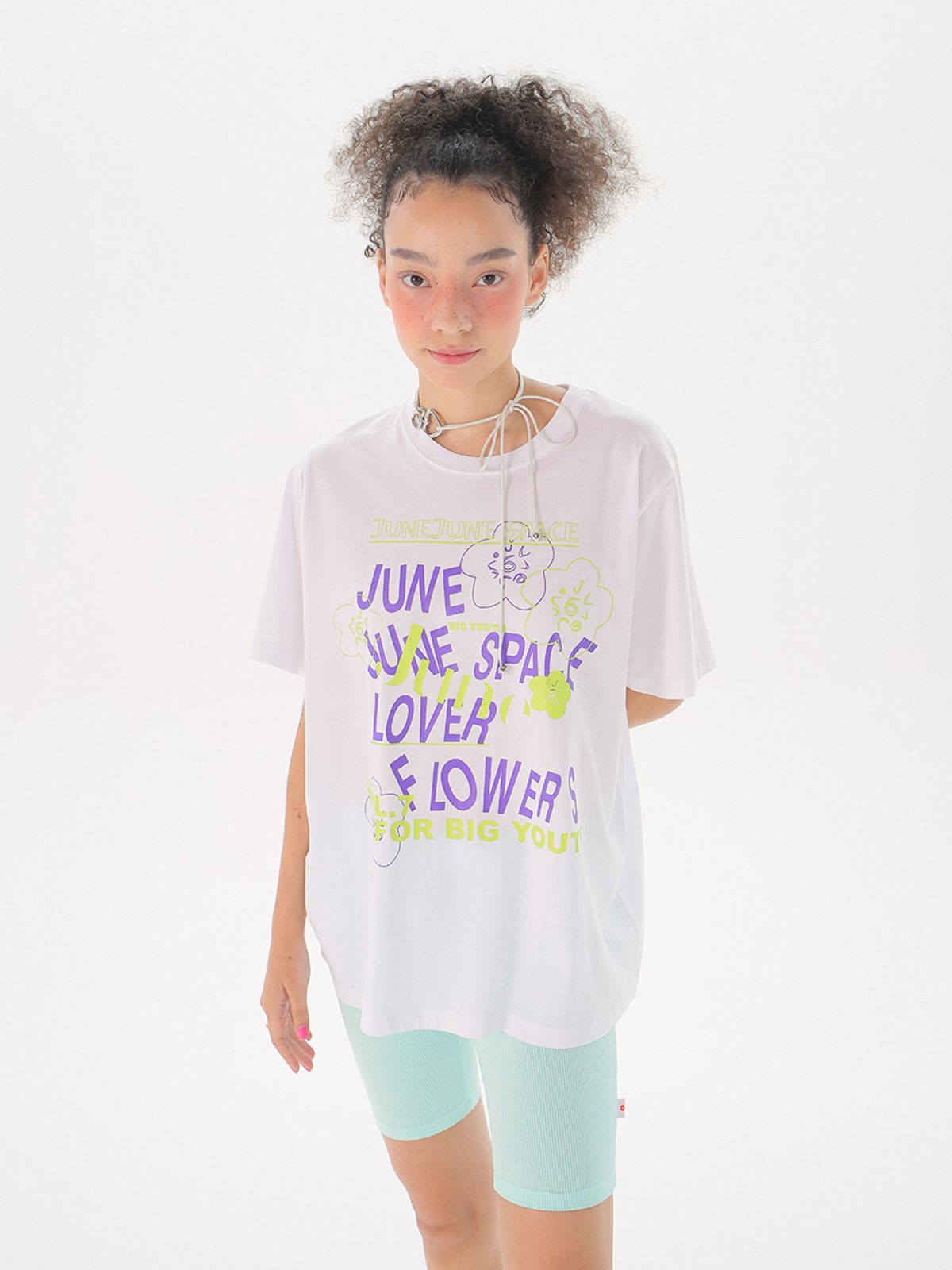준준스페이스(JUNEJUNE SPACE) Lover Boxy T-shirts_White(러버 박시 티셔츠_화이트)