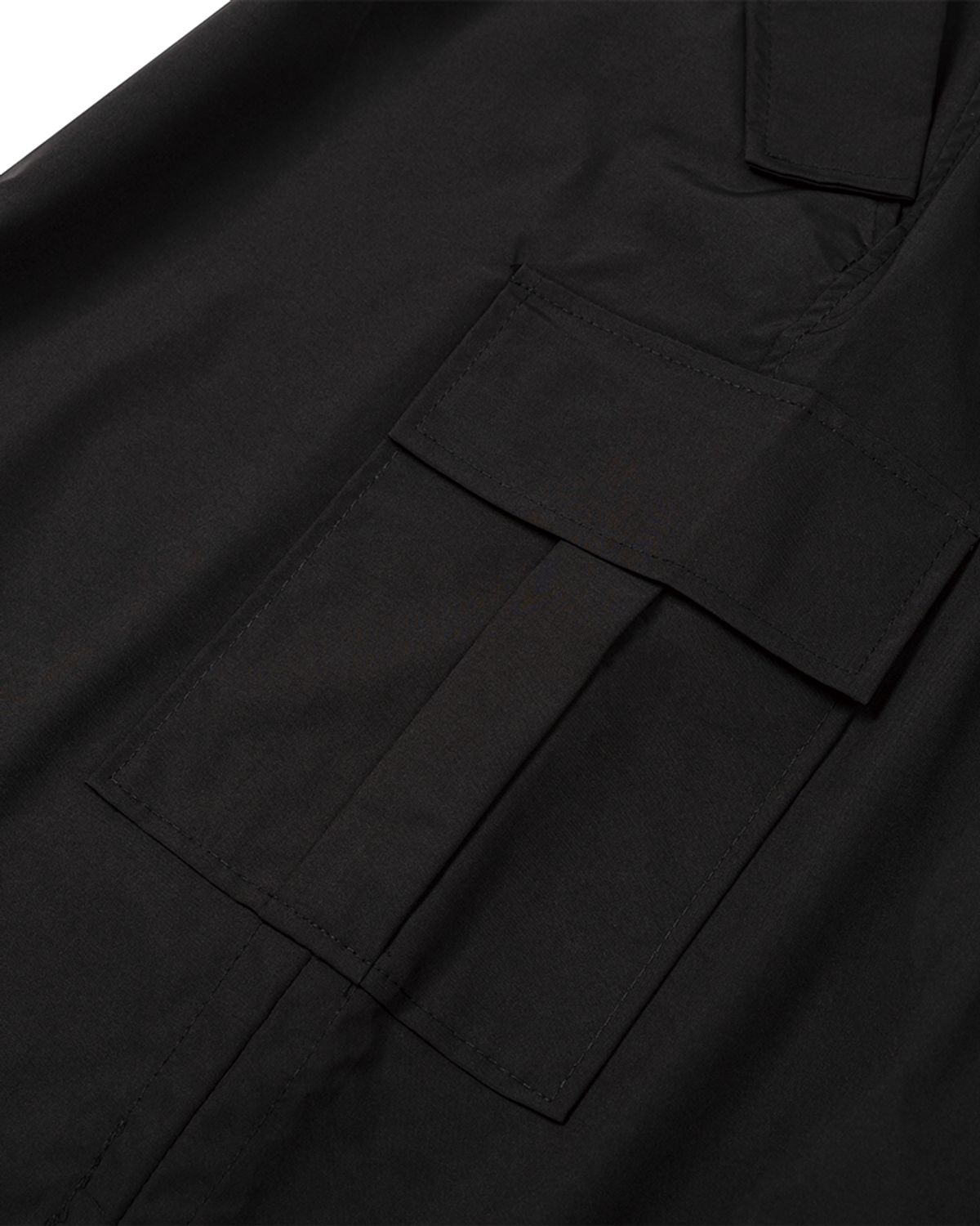 모아(MOAA) 셔링 카고 맥시 스커트 (BLACK)