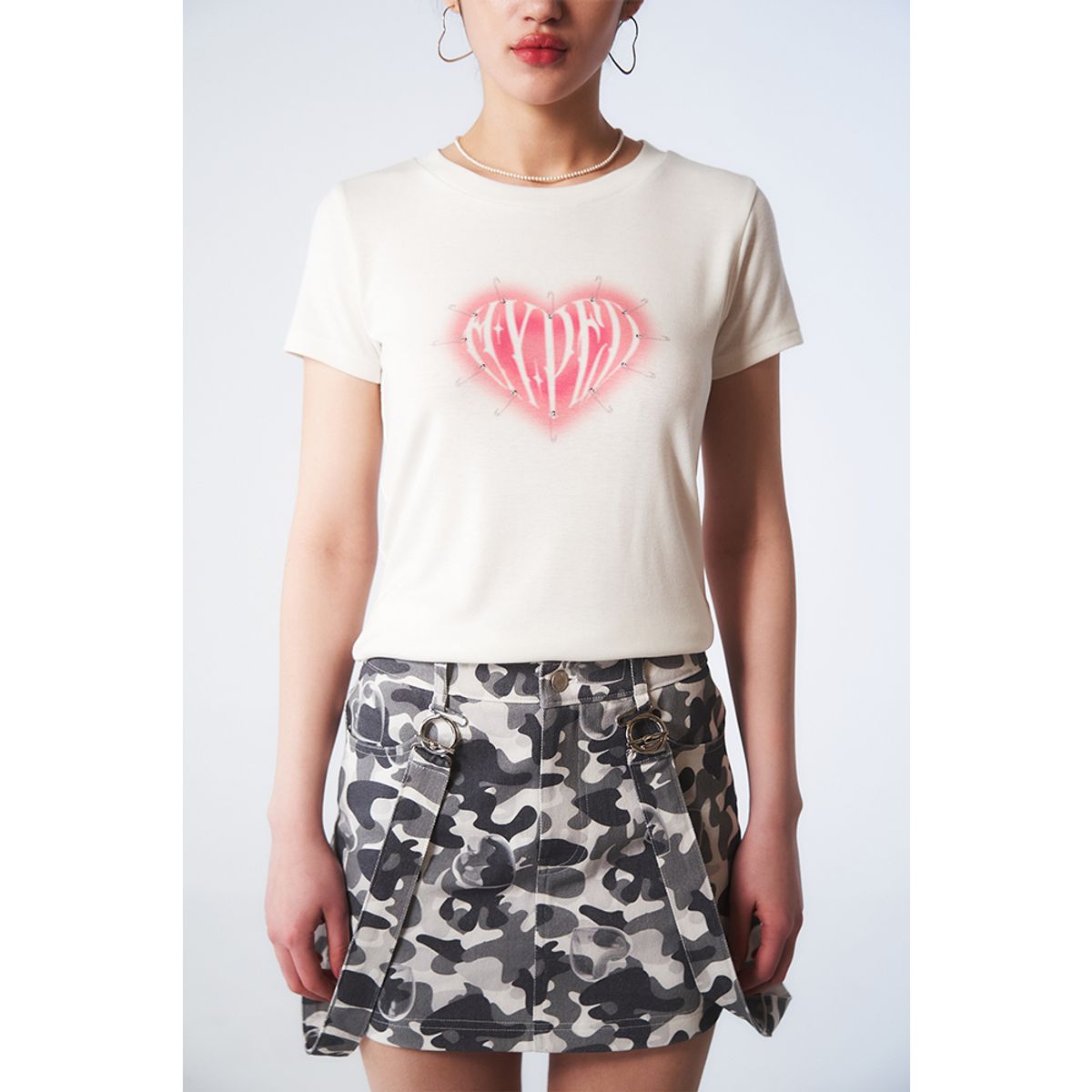 하투(HATU) HYPED HEART TEE WHITE