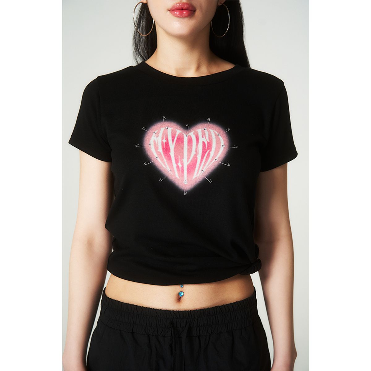 하투(HATU) HYPED HEART TEE BLACK