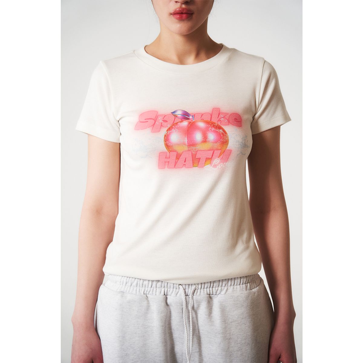 하투(HATU) SPANKE PEACH TEE WHITE