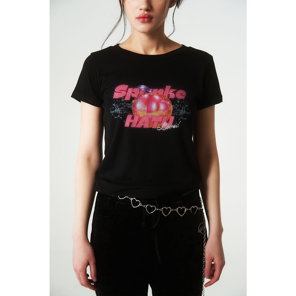 하투(HATU) SPANKE PEACH TEE BLACK