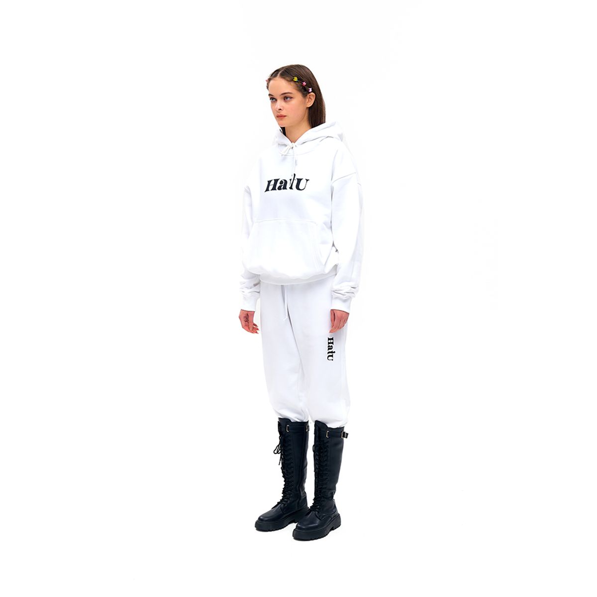 하투(HATU) ORIGINAL LOGO JOGGERS WHITE