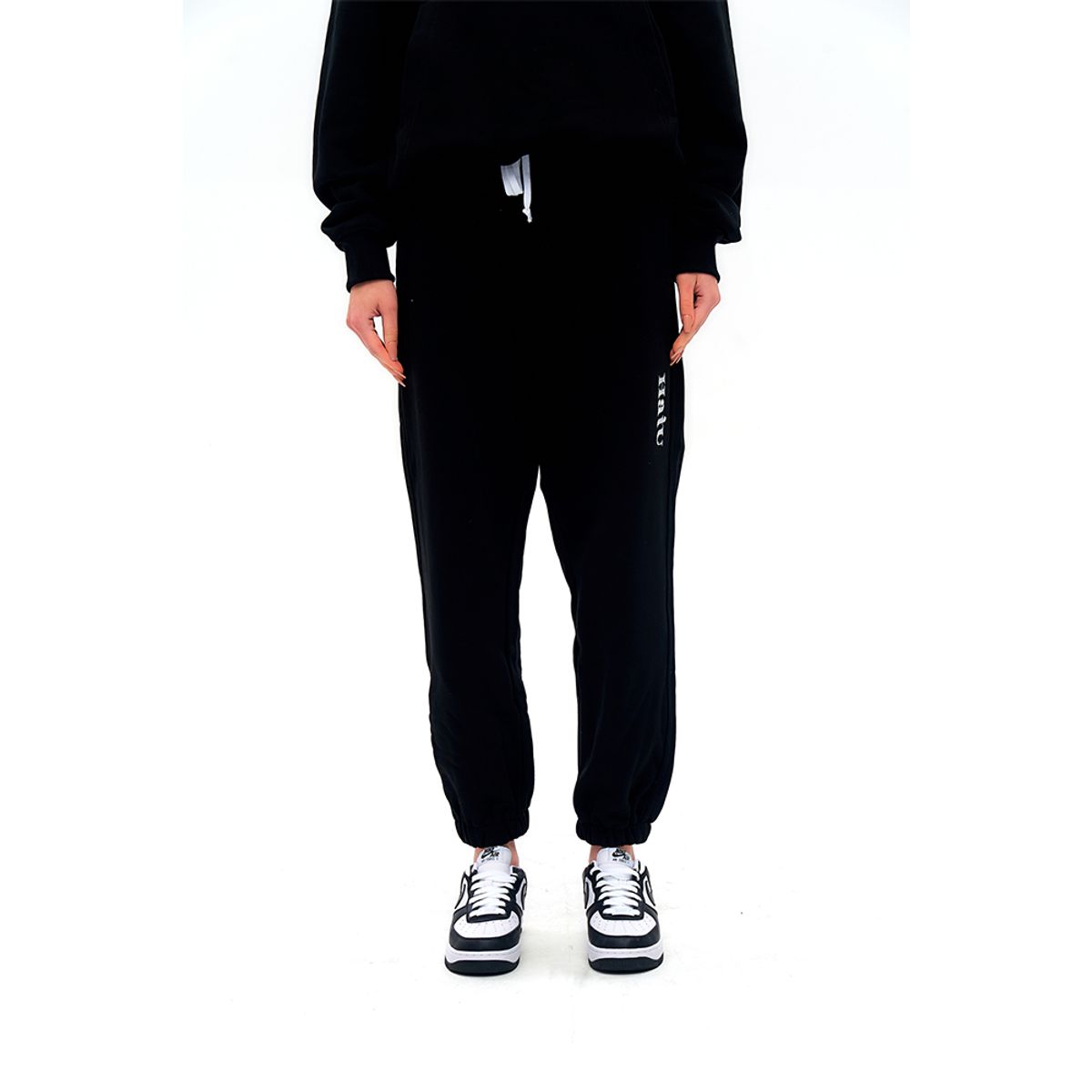 하투(HATU) ORIGINAL LOGO JOGGERS BLACK