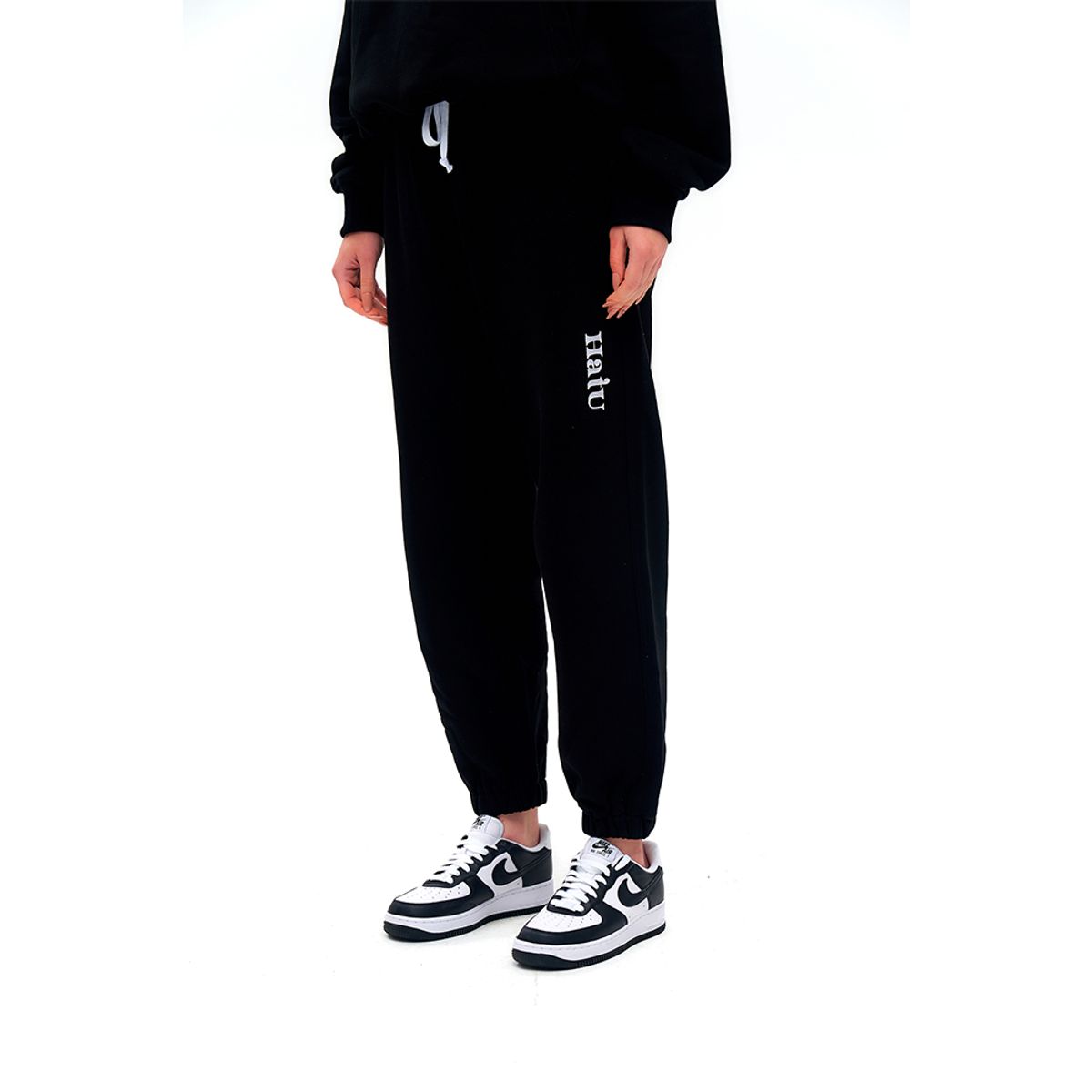하투(HATU) ORIGINAL LOGO JOGGERS BLACK