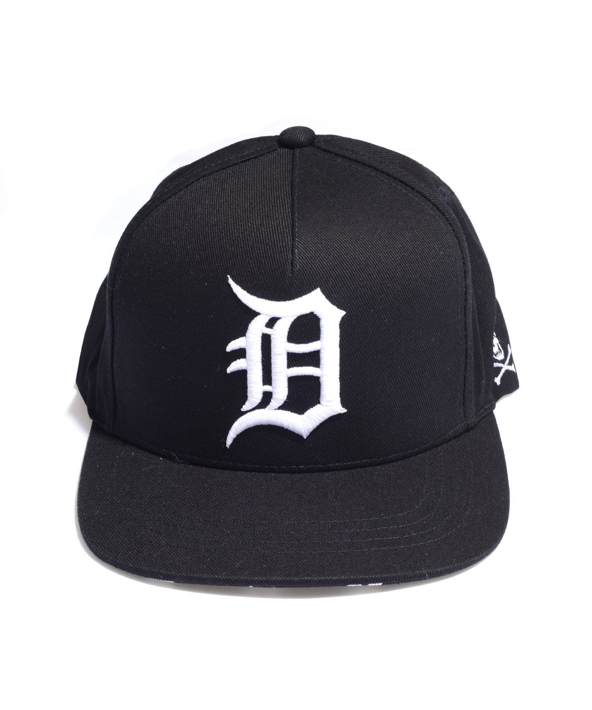 루드마크(RUDEMARK) TIGER D SNAPBACK CAP (WHITE EMBO)