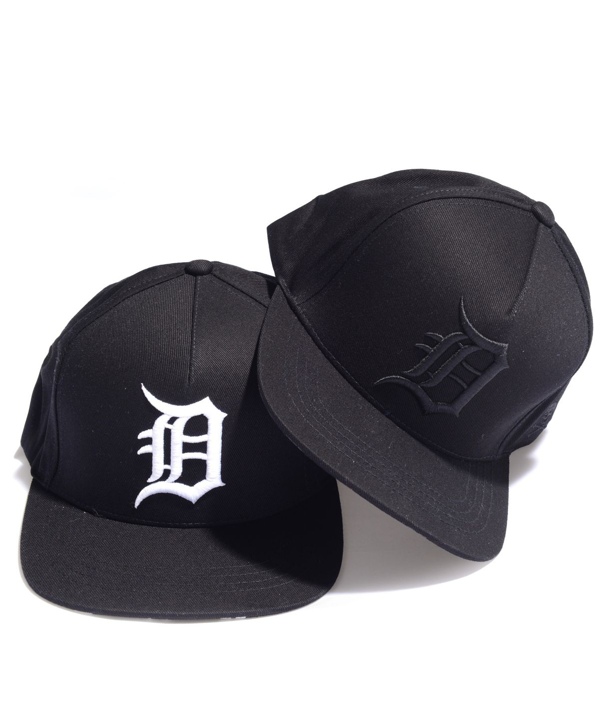 루드마크(RUDEMARK) TIGER D SNAPBACK CAP (WHITE EMBO)