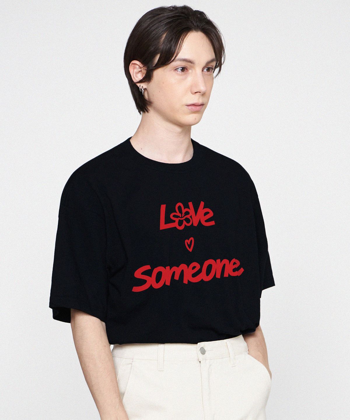 그레이버(GRAVER) [UNISEX]LOVE SOMEONE 반팔티_블랙/레드 로고