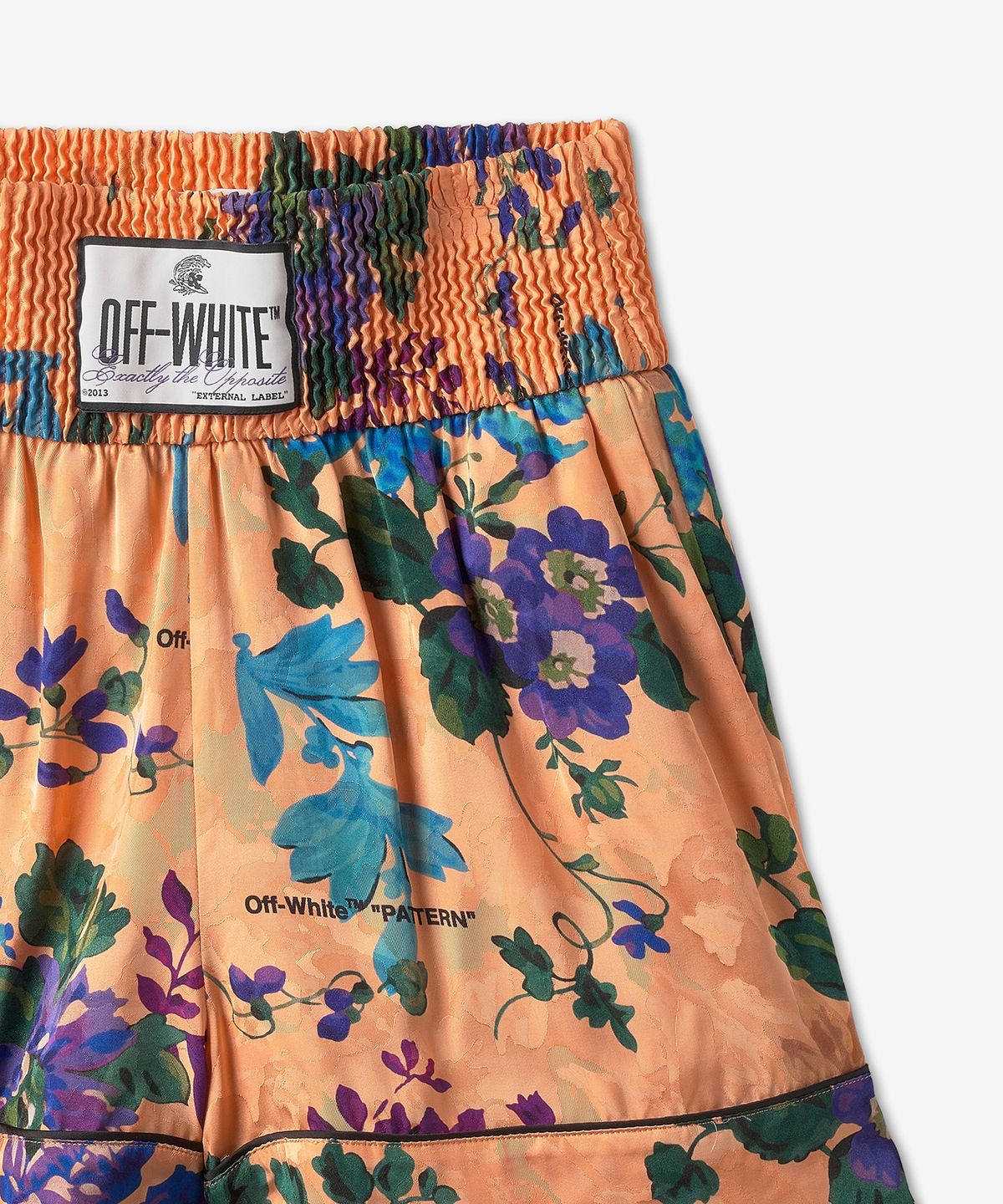오프화이트(OFF-WHITE) 로고 패치 플로럴 프린트 숏팬츠 - 피치오렌지 / OWCB051S23FAB0032184