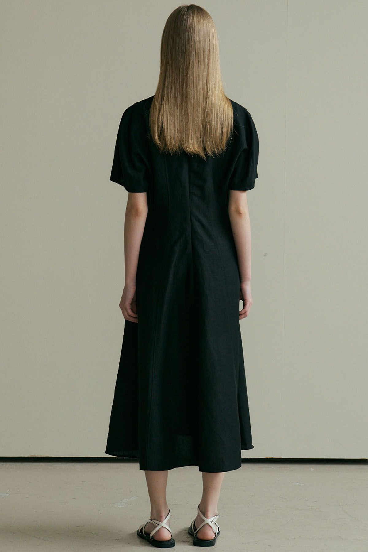 더페니(THE PENNY) LINEN VOLUME ONE PIECE