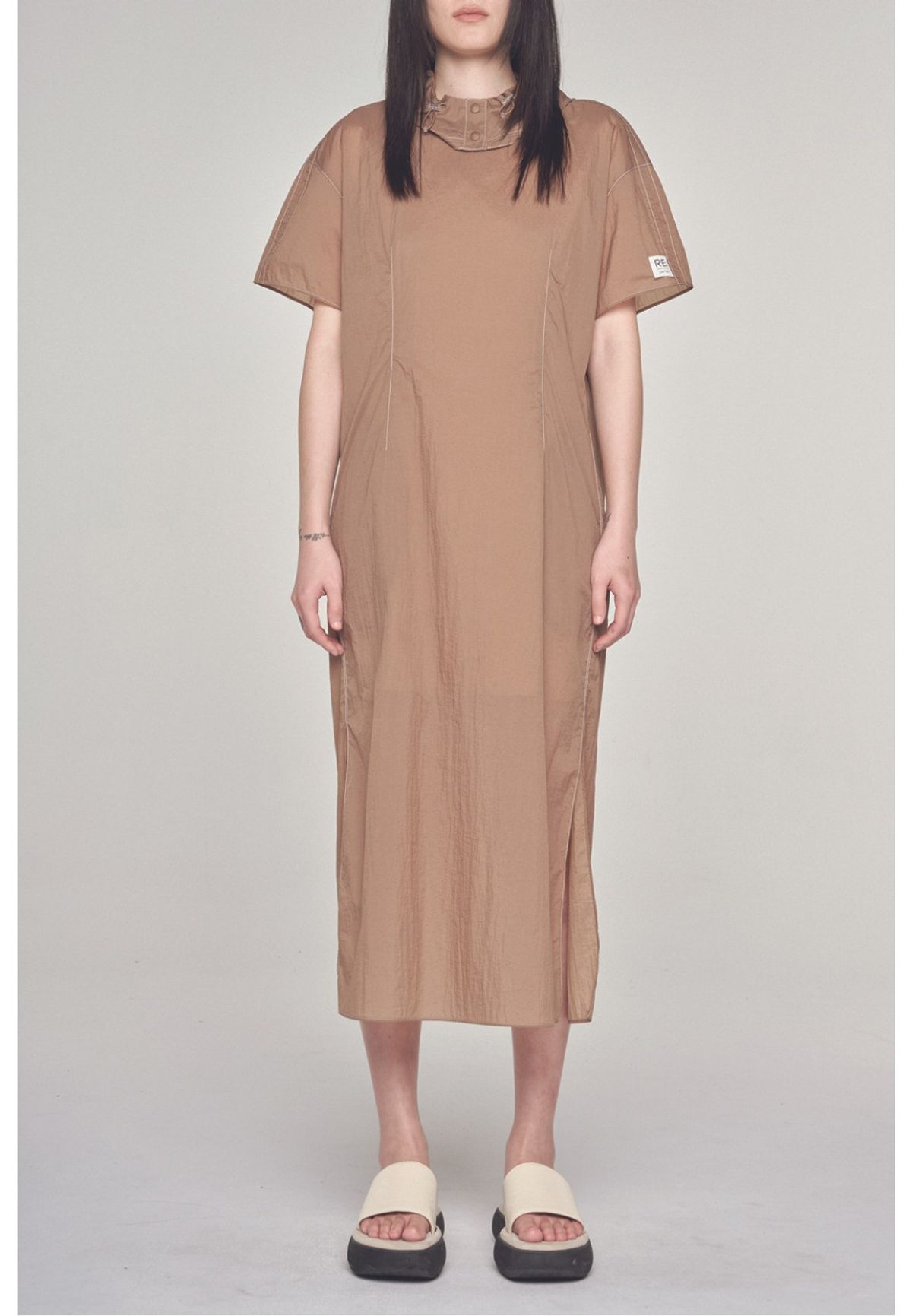 래코드(RECODE) Shirt Layering Strap Dress_RQDAM23561BEX
